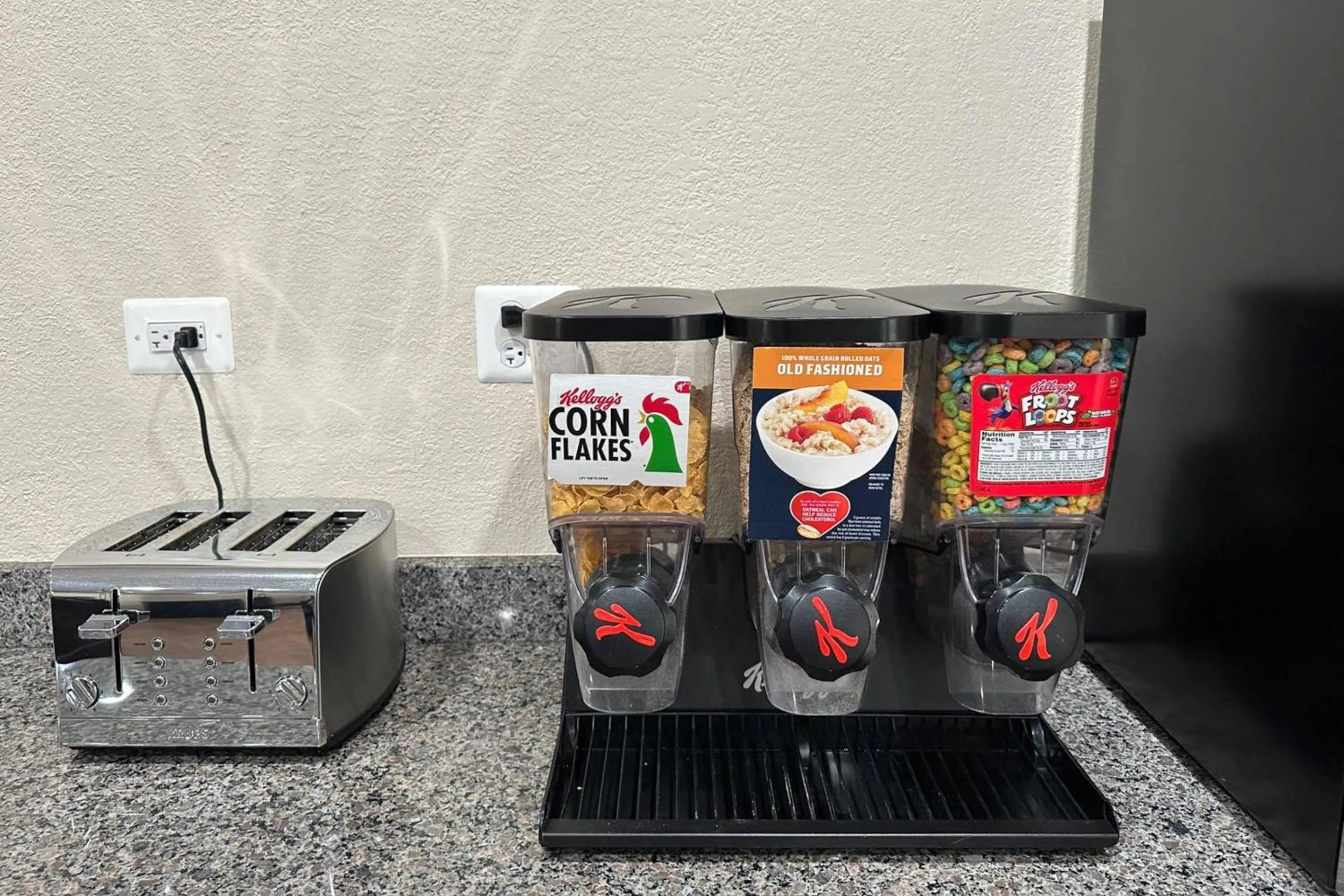 Breakfast in Econo Lodge Inn & Suites