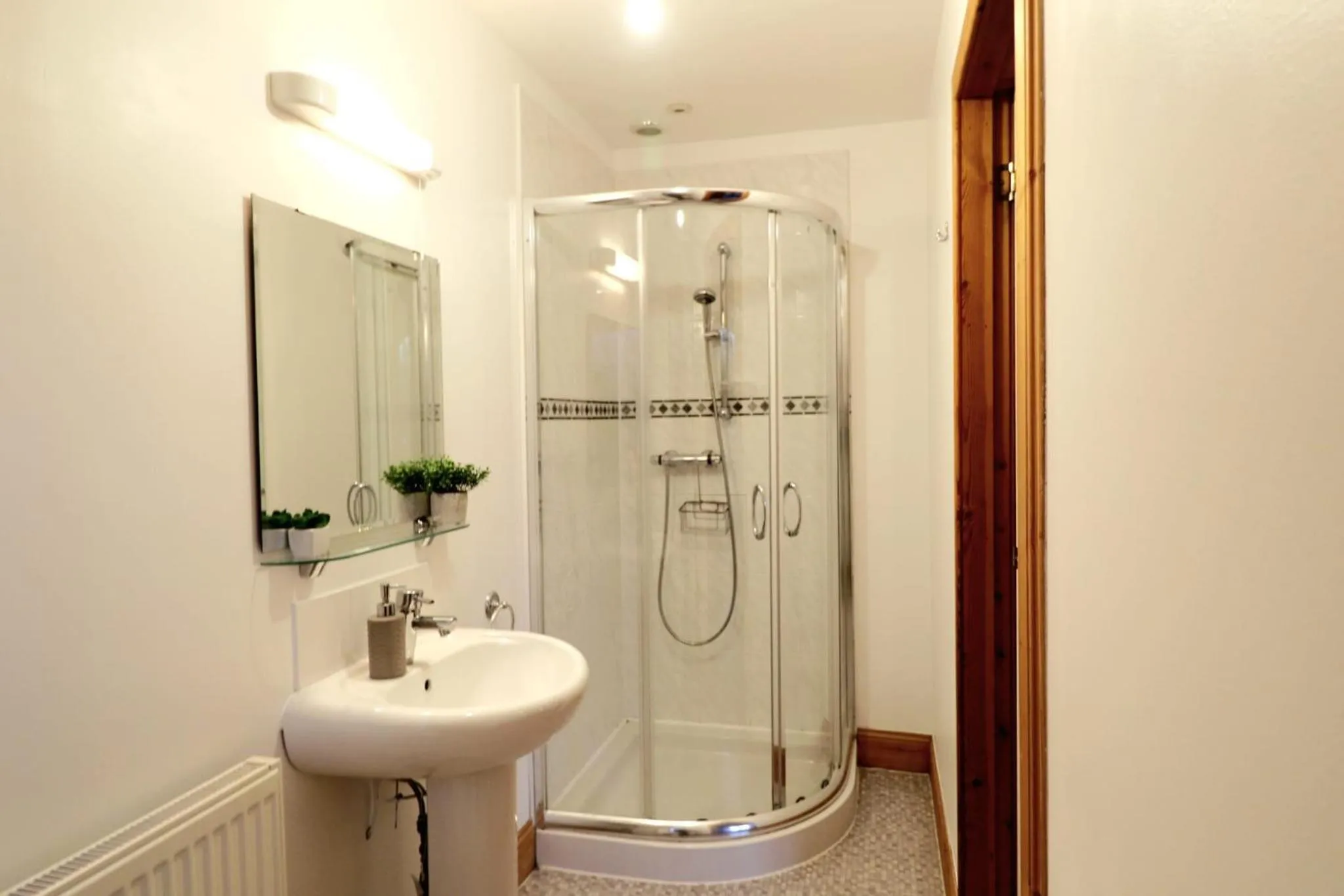Shower in Acarsaid B&B