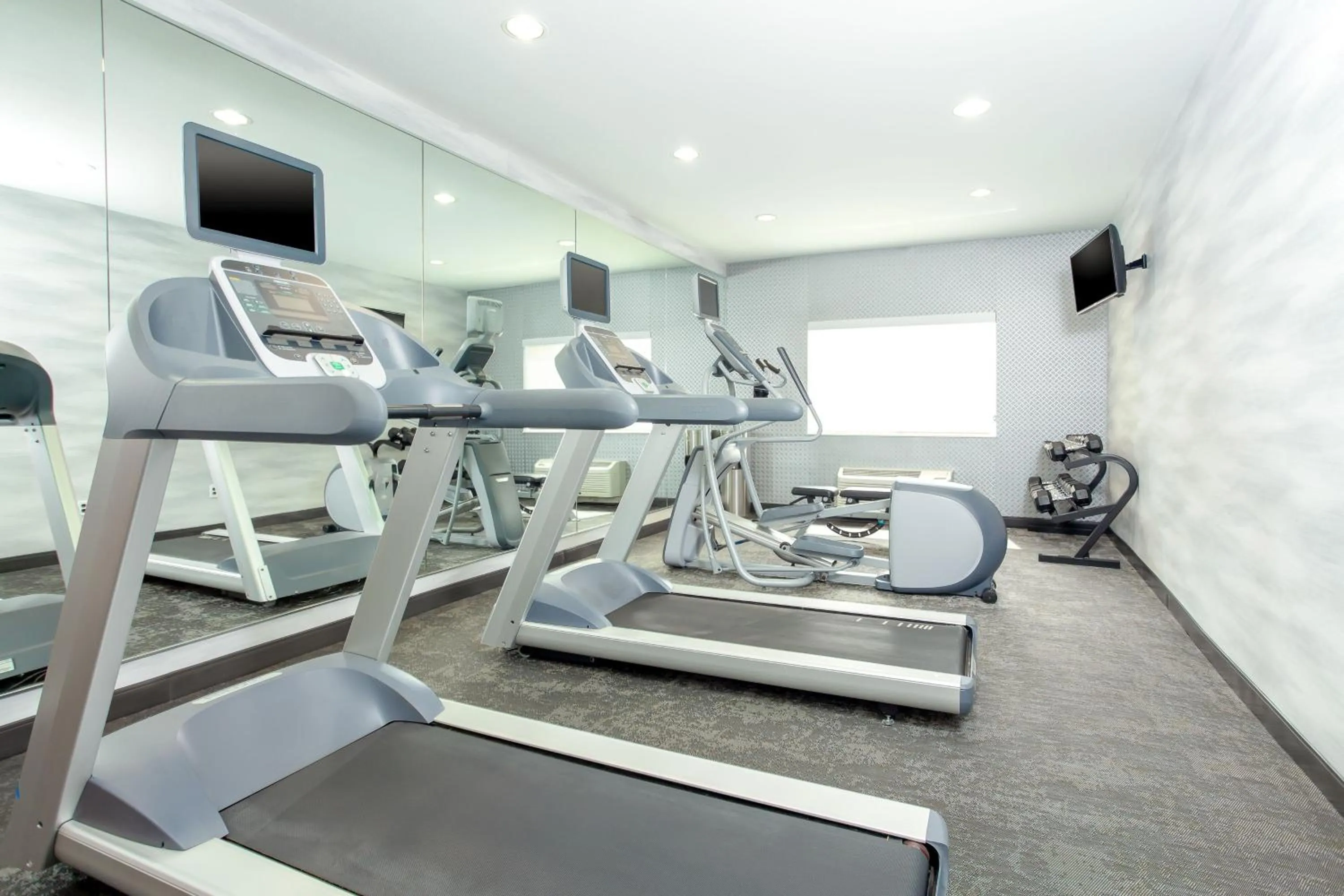 Fitness centre/facilities in Fairfield Inn by Marriott North Little Rock