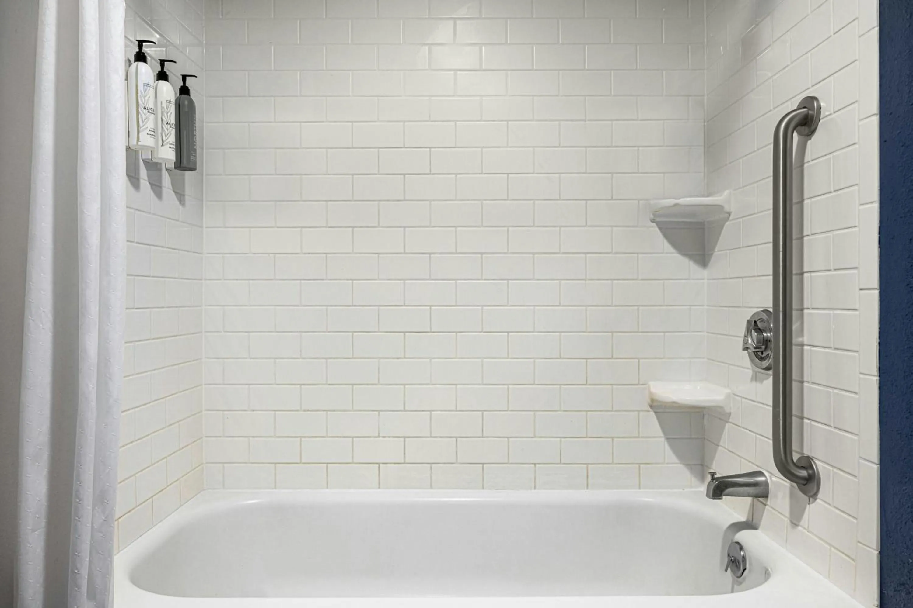 Bathroom in Fairfield Inn & Suites Hattiesburg / University