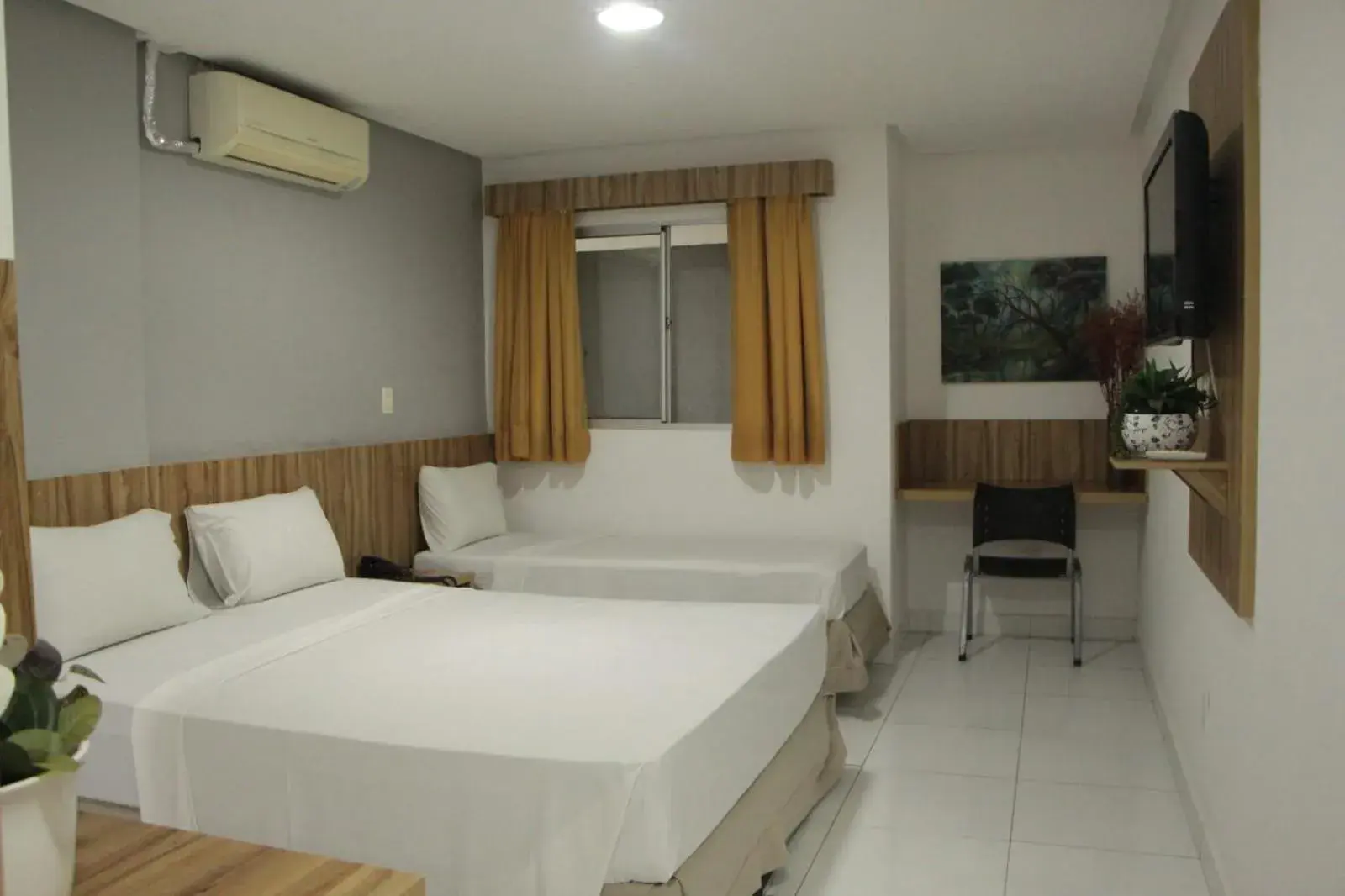 Standard Triple Room in CR Hotel Bueno Standard Triple Room in CR Hotel Bueno