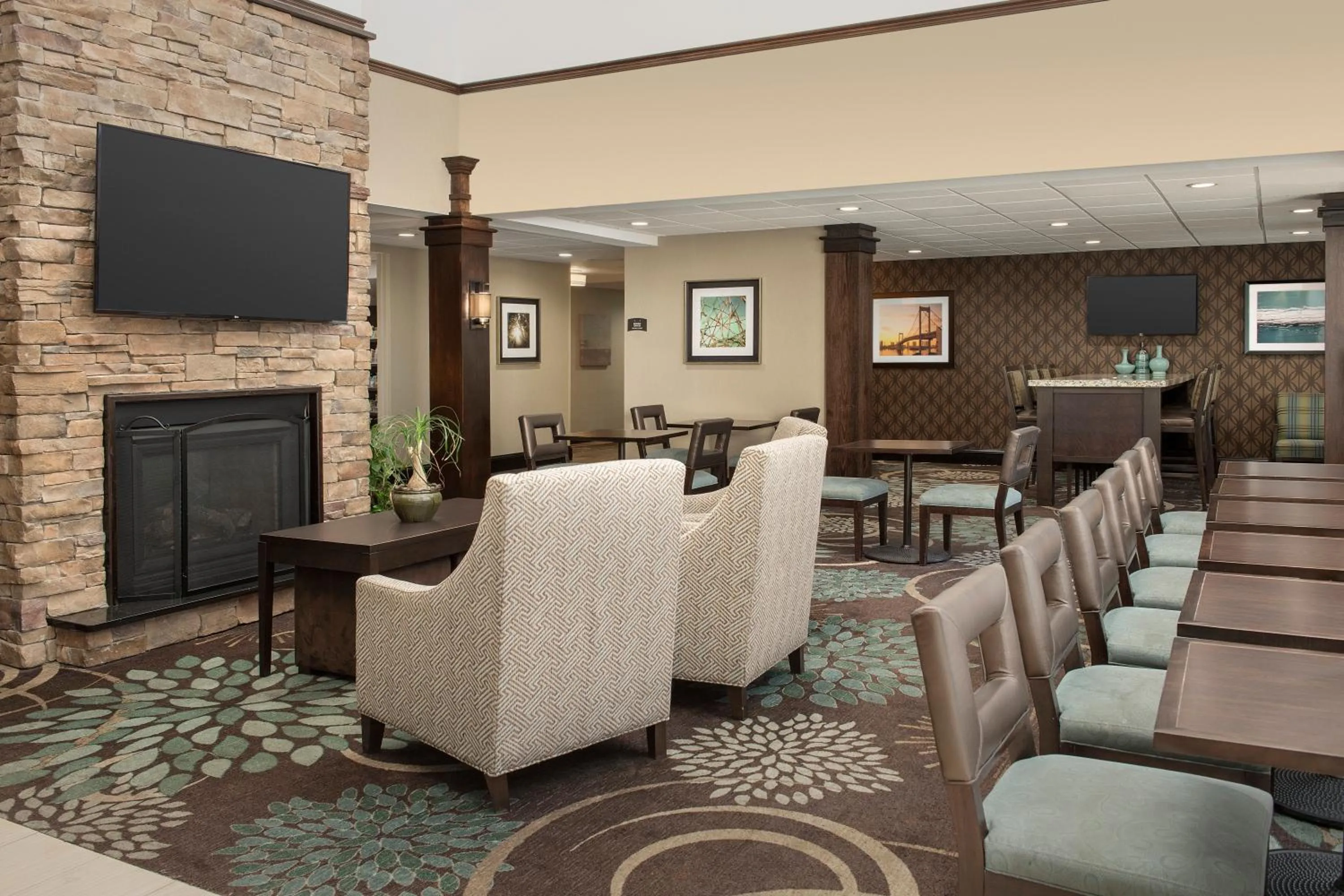 TV and multimedia in Staybridge Suites Greenville I-85 Woodruff Road by IHG