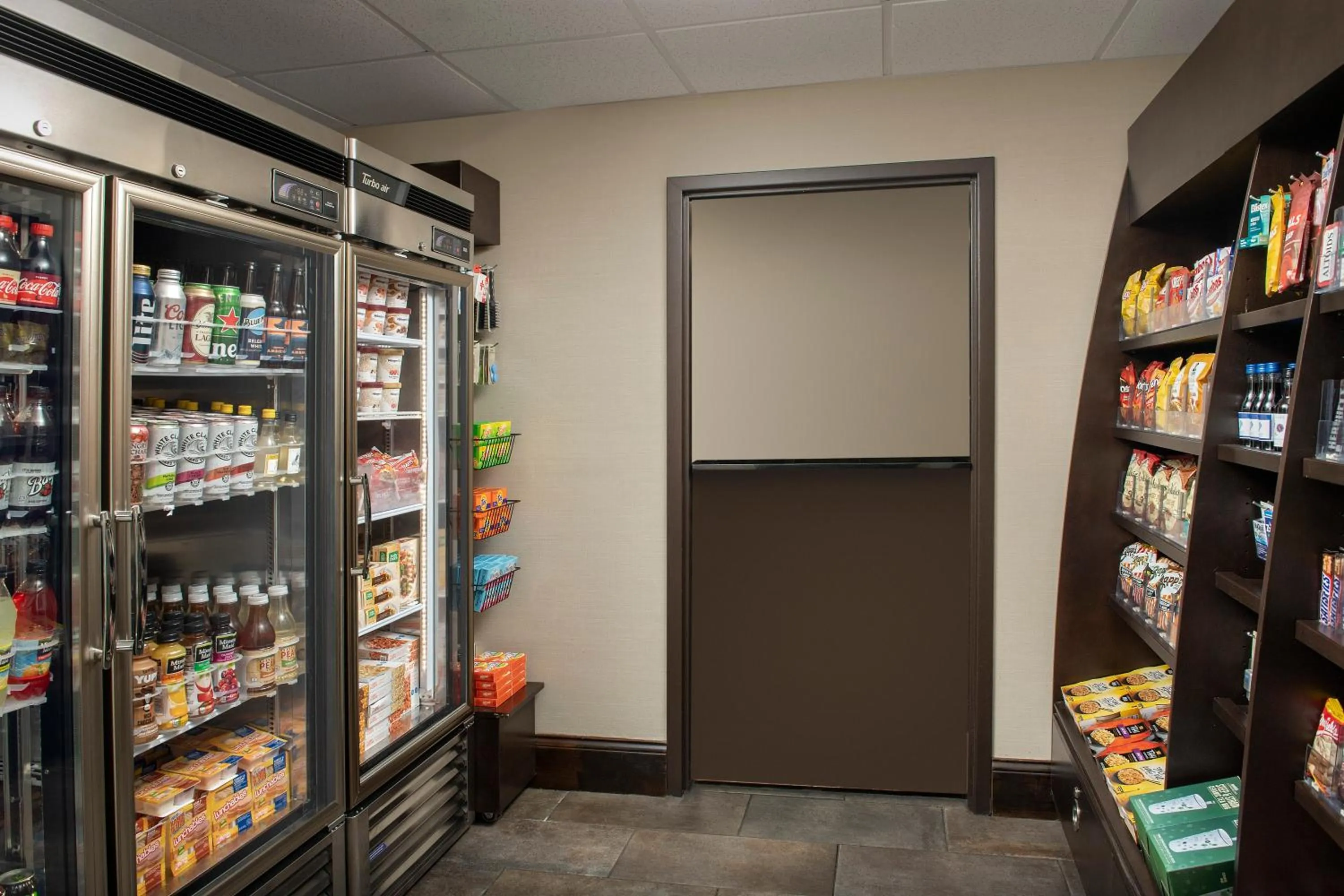 Food and drinks in Staybridge Suites Greenville I-85 Woodruff Road by IHG