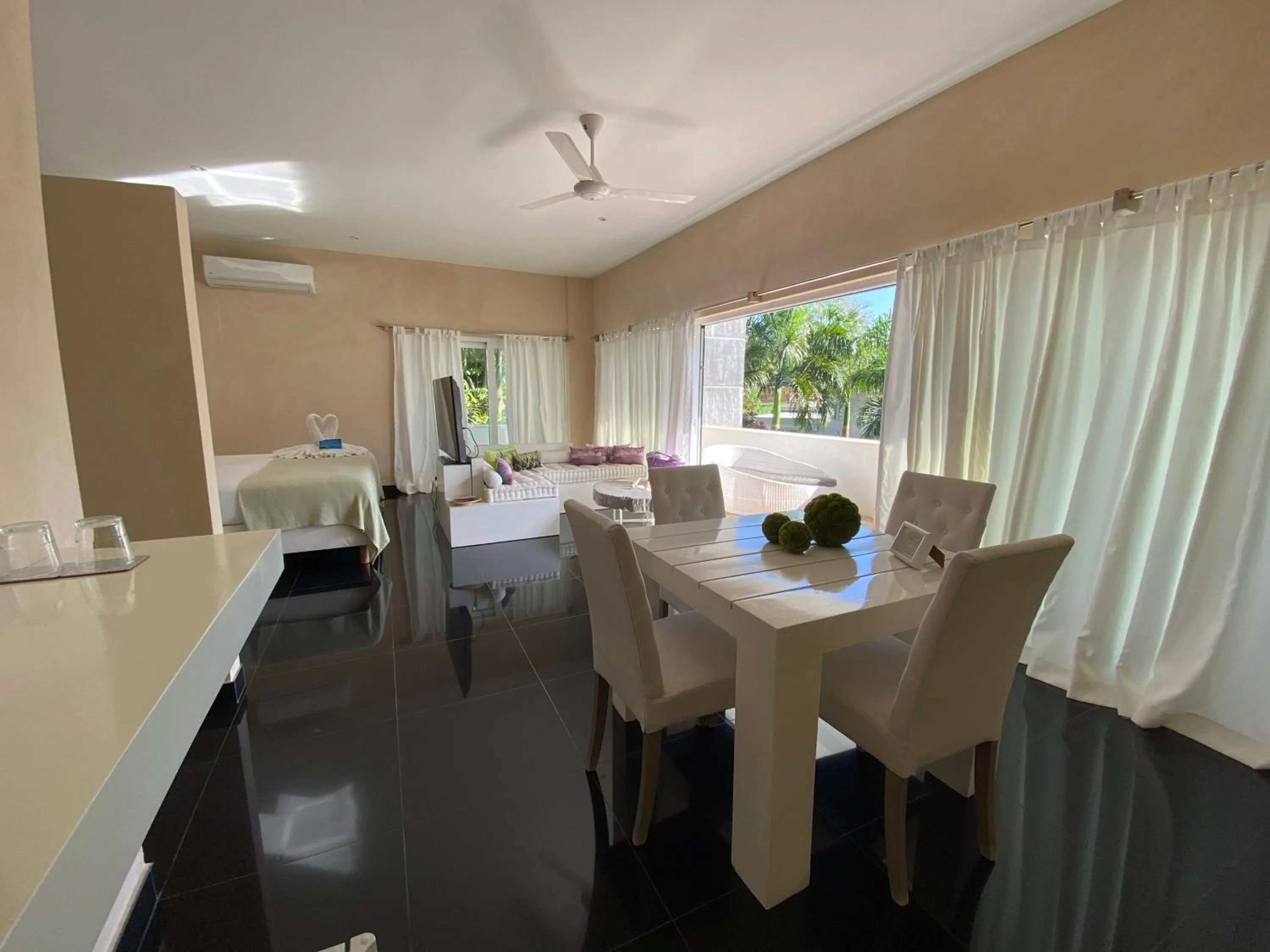 CASA-22 Luxury Boutique Hotel