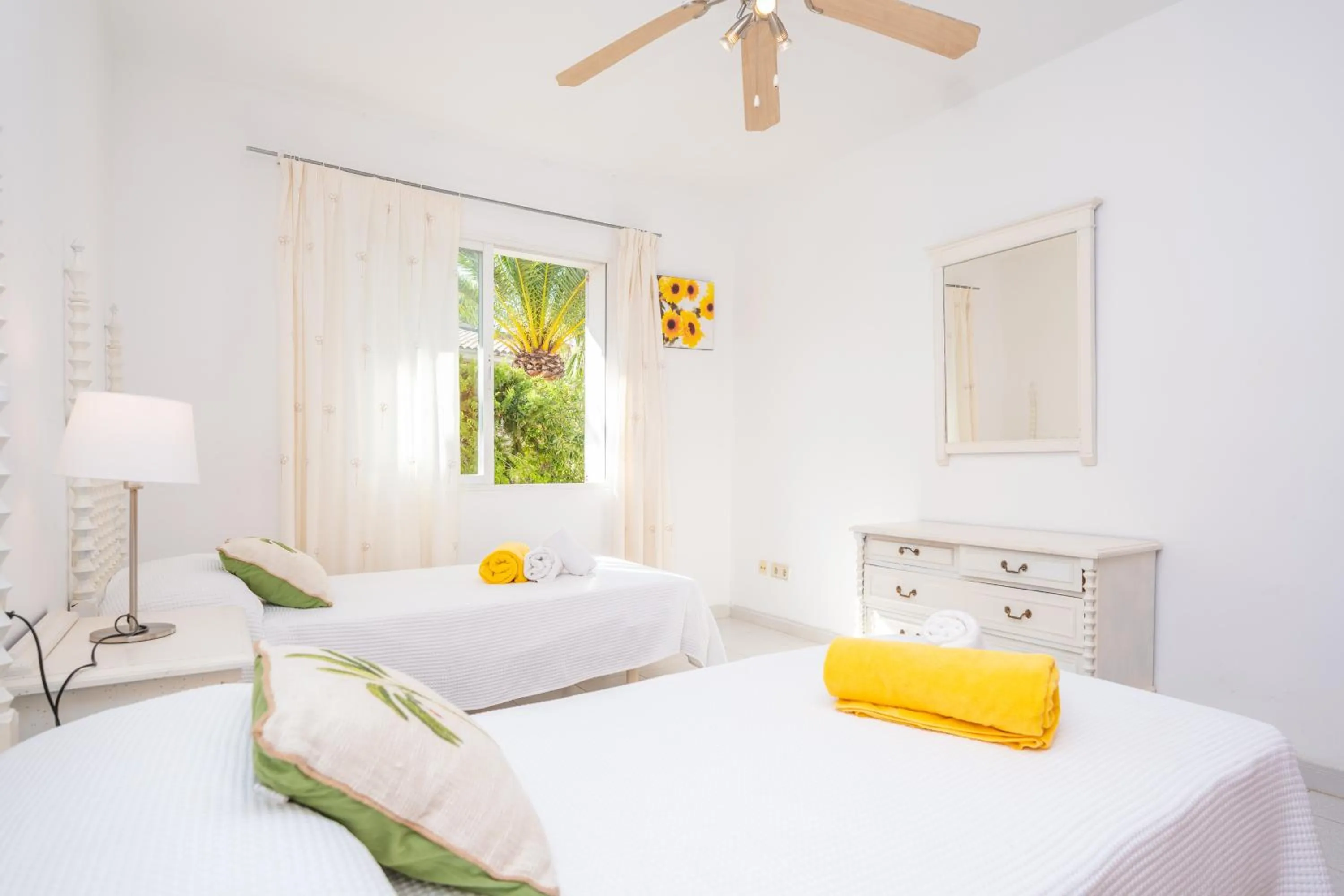 Bedroom, Bed in Villa Berry