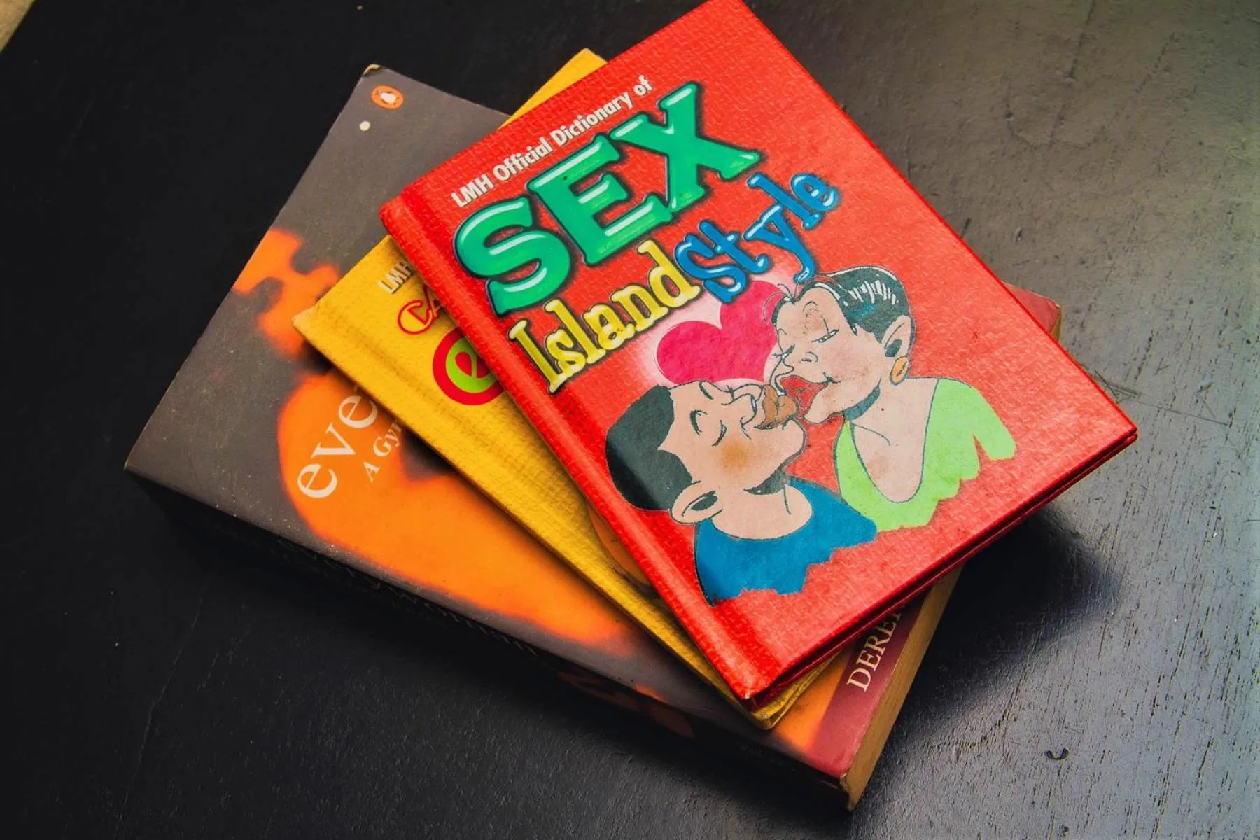 Library in Eventuality B&B New Kingston