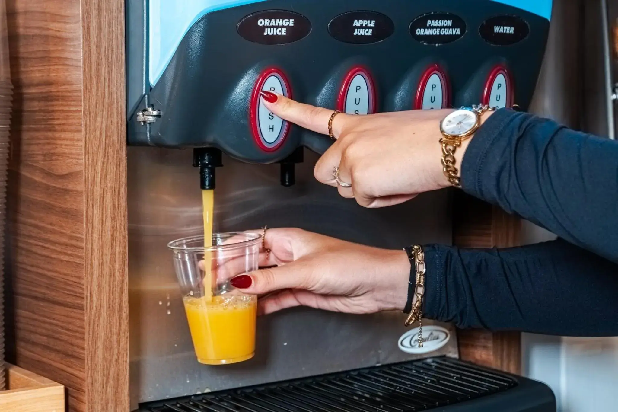 Restaurant/places to eat in Holiday Inn Express Maspeth by IHG Restaurant/places to eat in Holiday Inn Express Maspeth by IHG