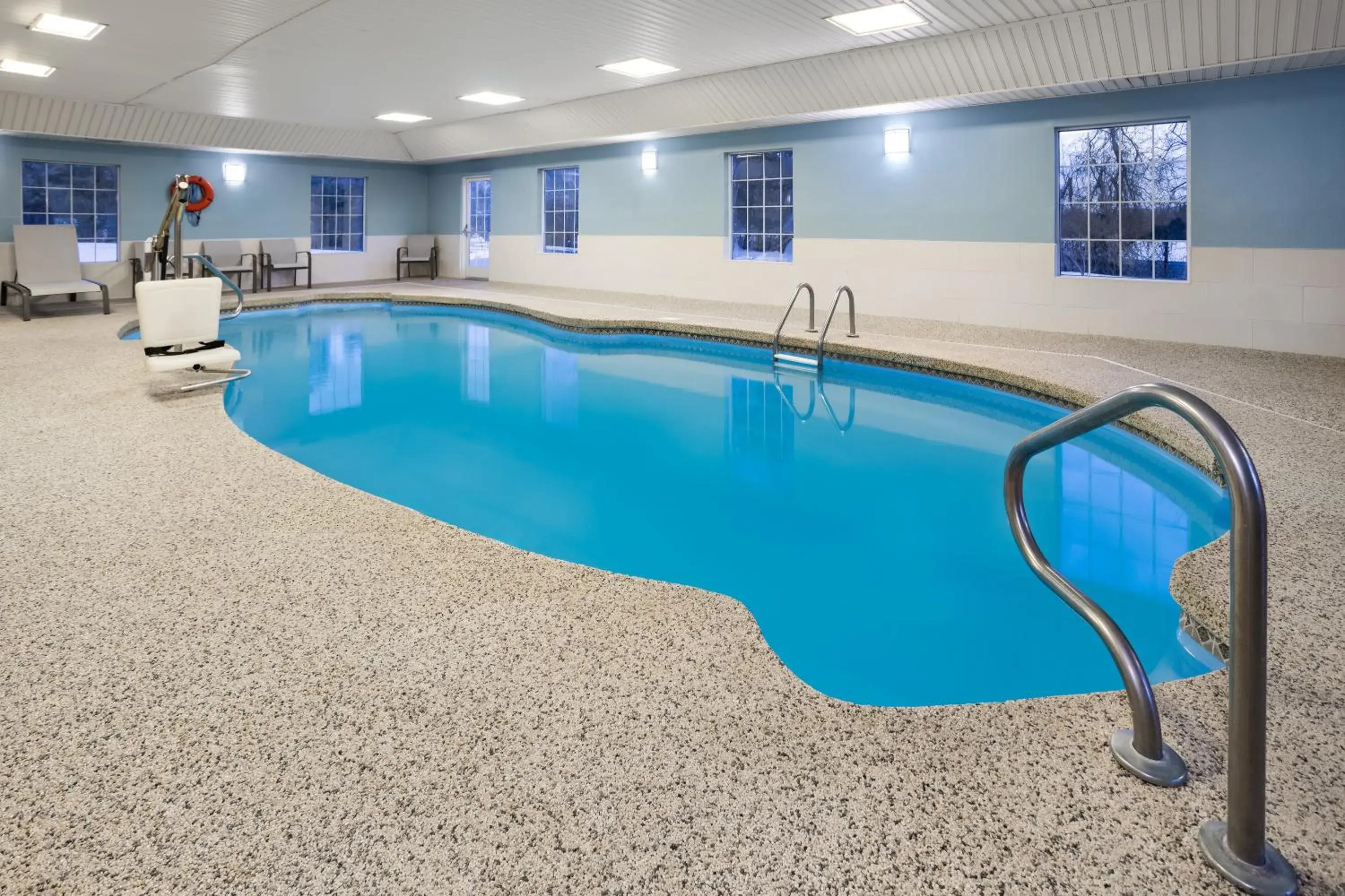 Swimming pool in Holiday Inn Express Hotel & Suites Brattleboro by IHG Swimming pool in Holiday Inn Express Hotel & Suites Brattleboro by IHG
