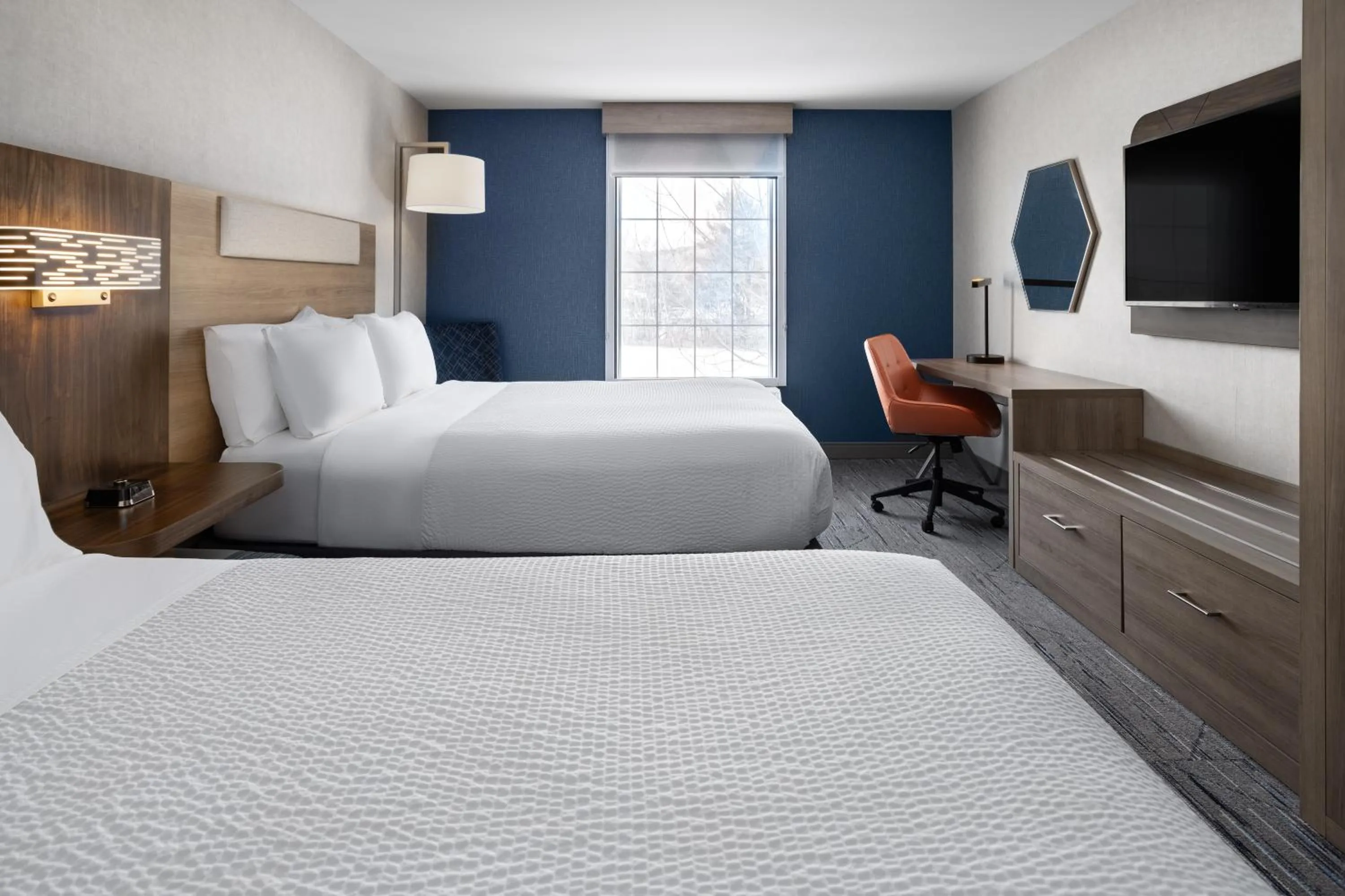 Bedroom, Bed in Holiday Inn Express Hotel & Suites Brattleboro by IHG
