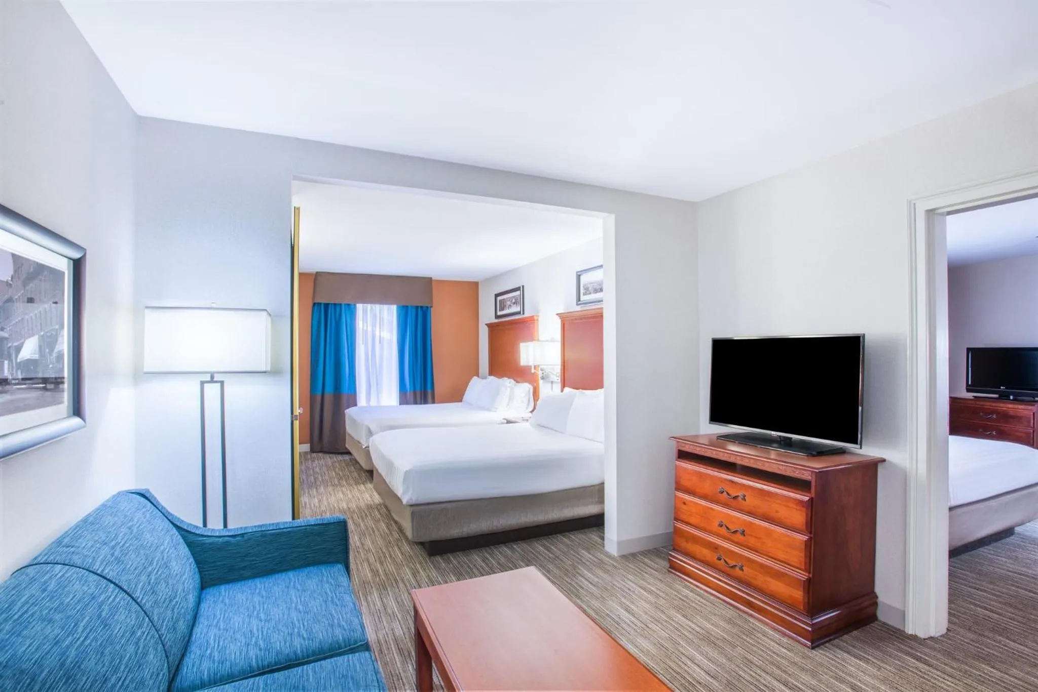 Bedroom, Bed in Holiday Inn Express Hotel & Suites Brattleboro by IHG
