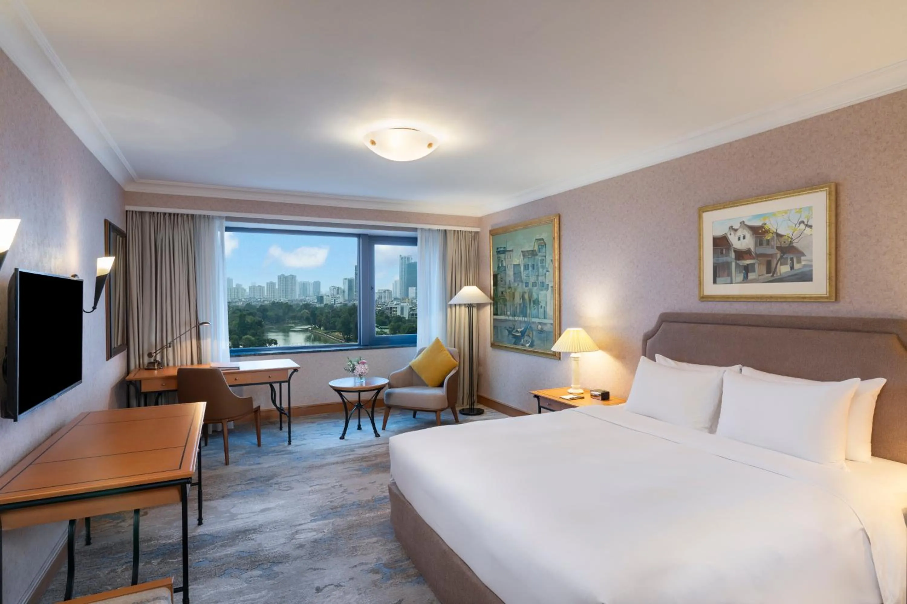 View (from property/room), Bed in Hanoi Daewoo Hotel