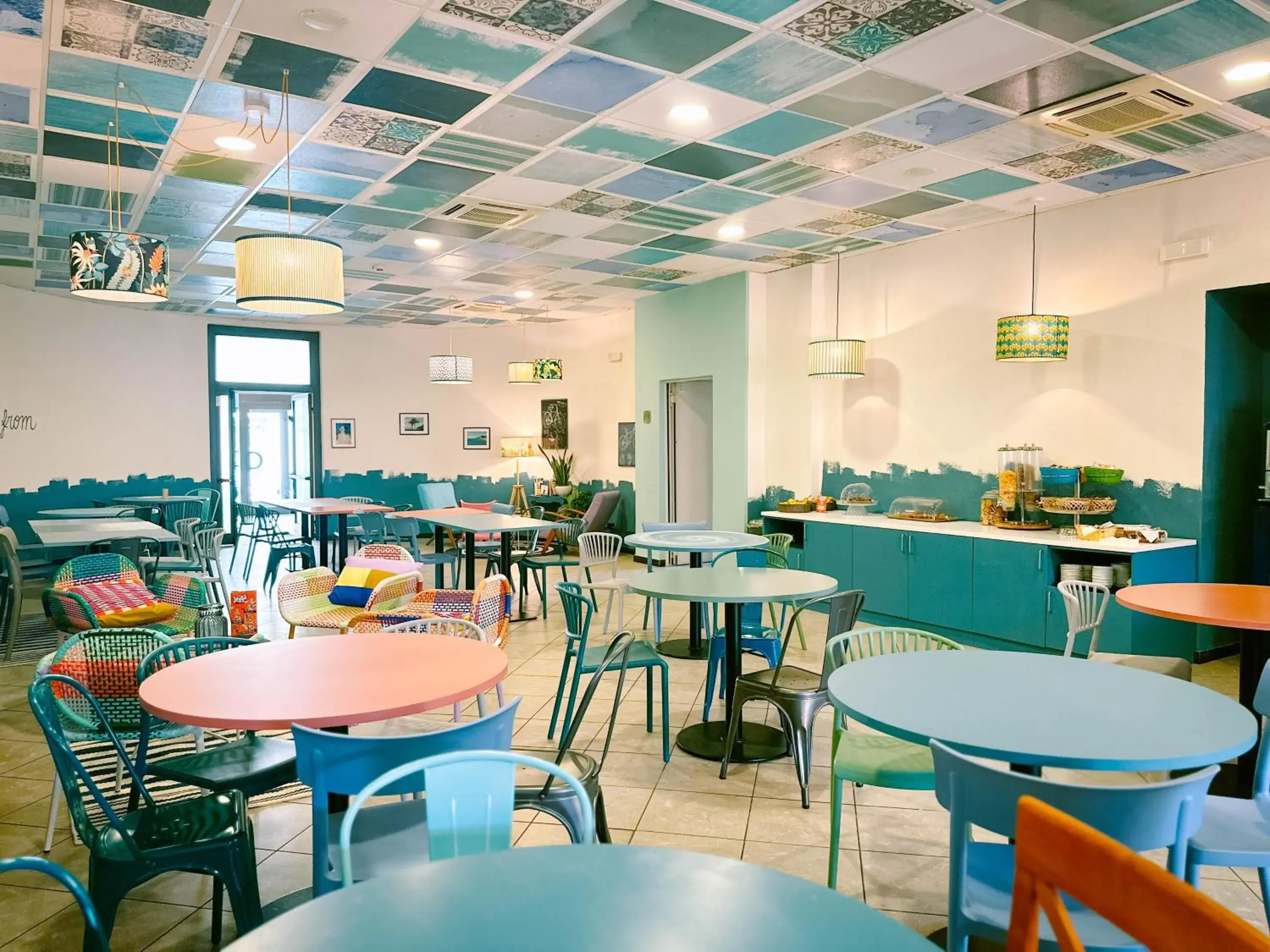 Restaurant/places to eat in Hotel Bello by Ostello Bello Restaurant/places to eat in Hotel Bello by Ostello Bello