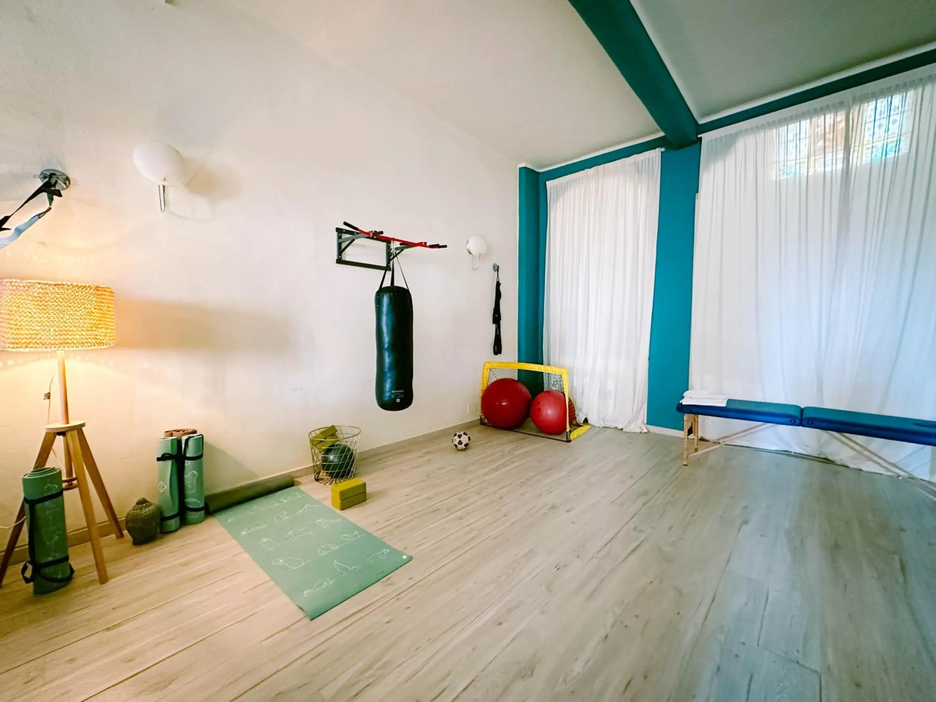 Fitness centre/facilities in Hotel Bello by Ostello Bello Fitness centre/facilities in Hotel Bello by Ostello Bello