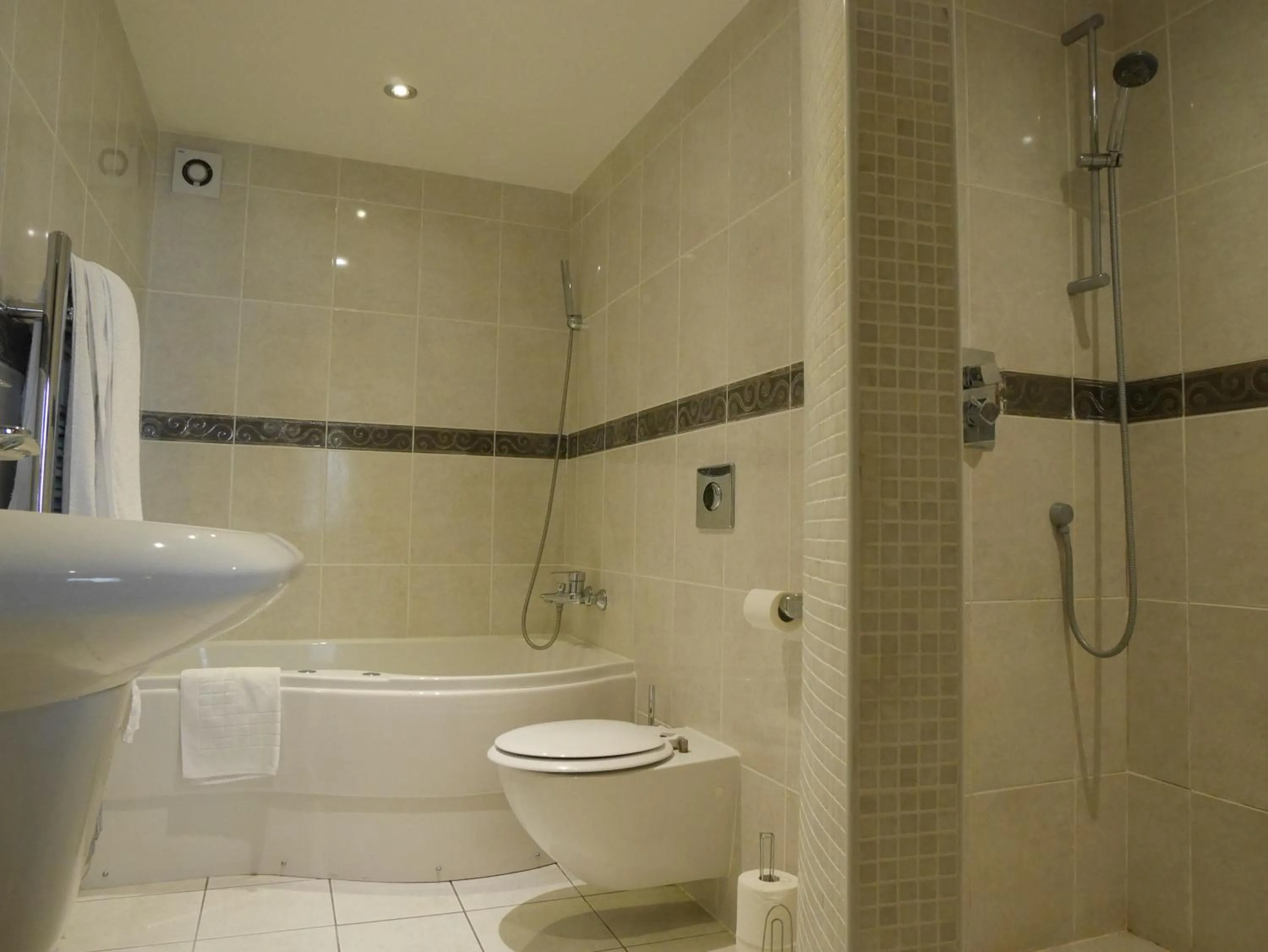 Shower in Villare Hitchin Town Centre