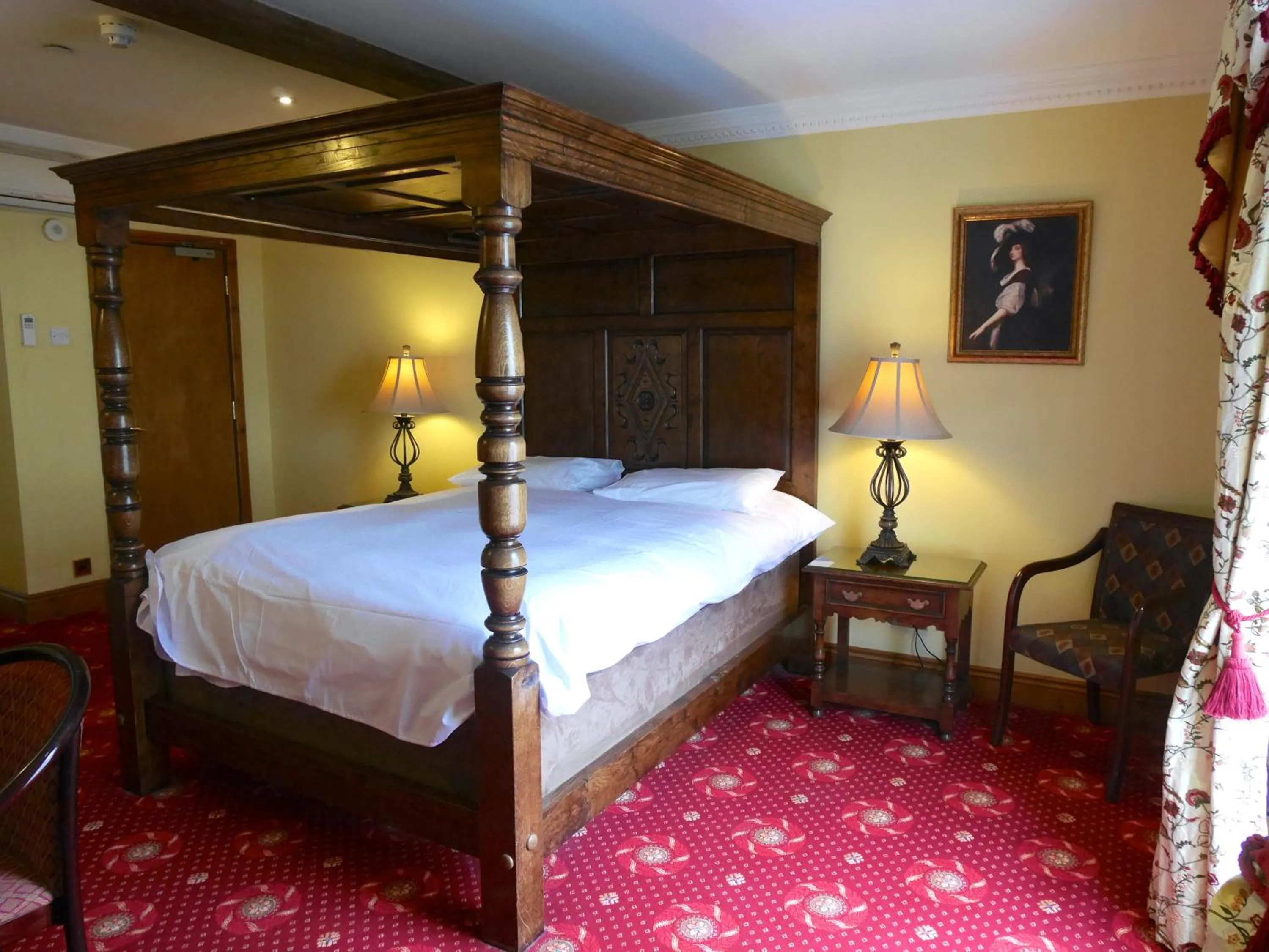 Bedroom, Bed in Villare Hitchin Town Centre