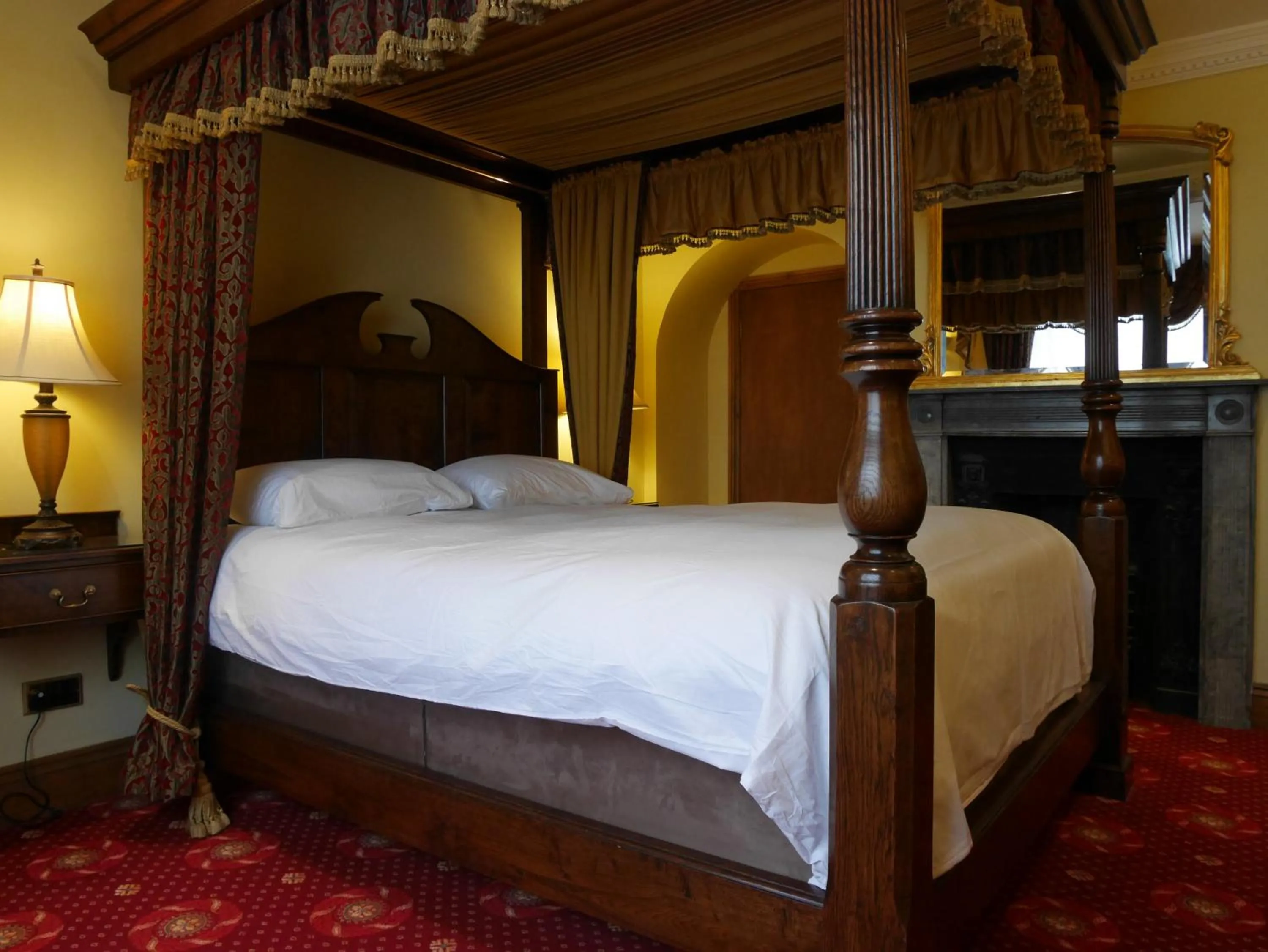 Bedroom, Bed in Villare Hitchin Town Centre