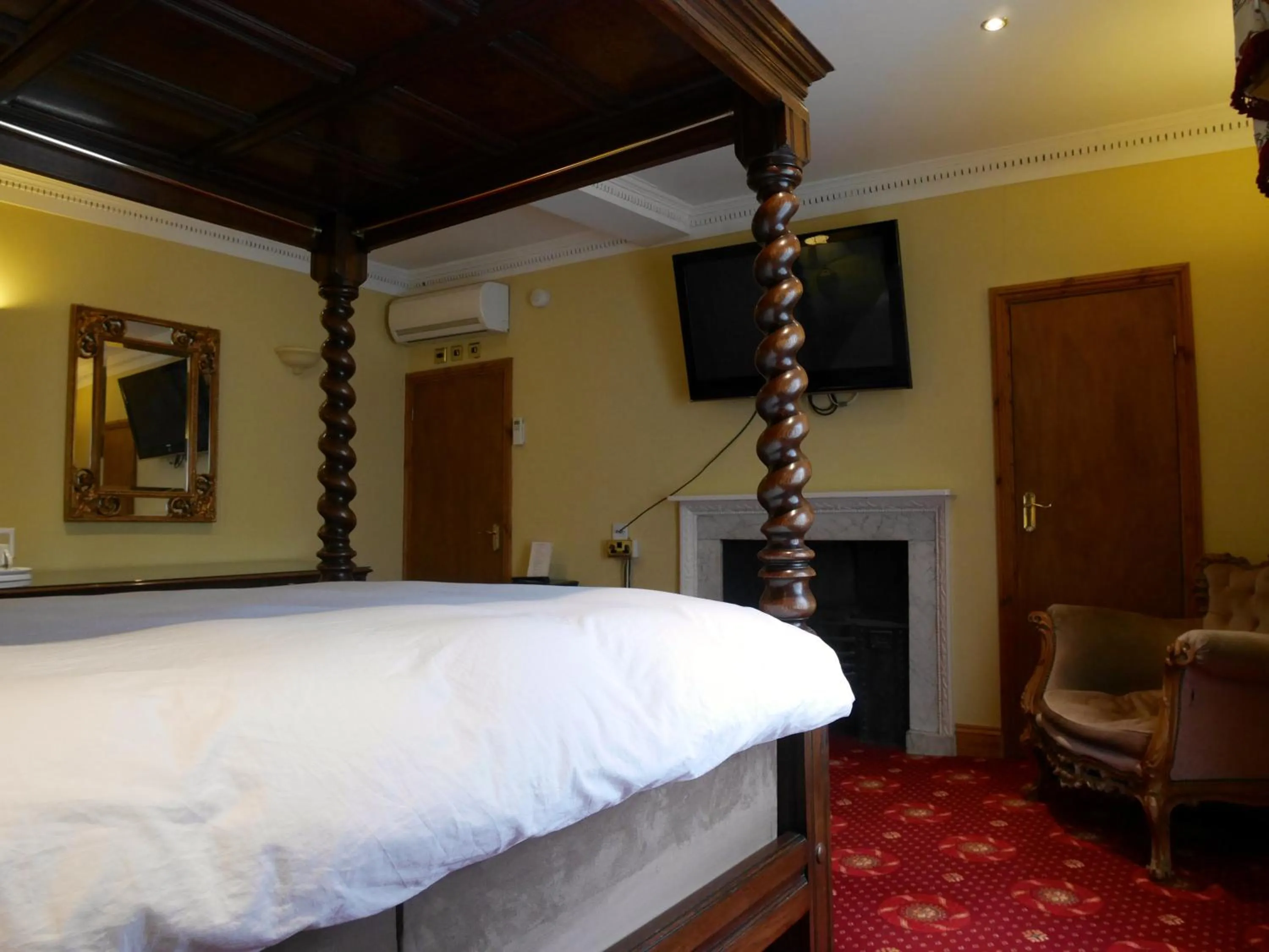 Bedroom, Bed in Villare Hitchin Town Centre