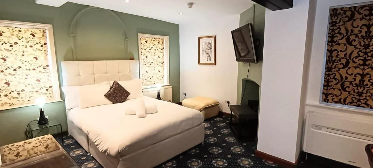 Bedroom, Bed in Villare Hitchin Town Centre