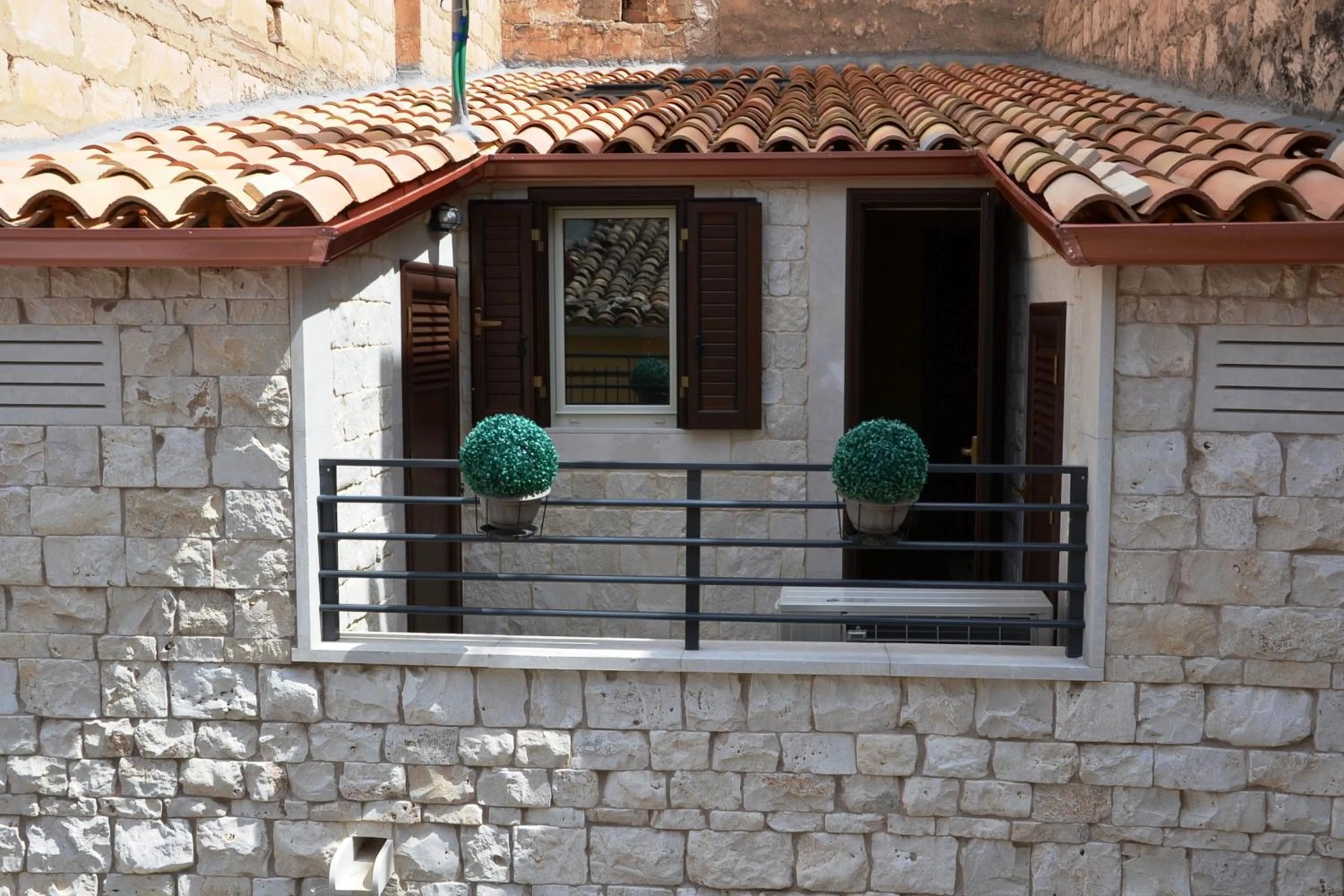 Property building in Casa Aruci Sweet Home