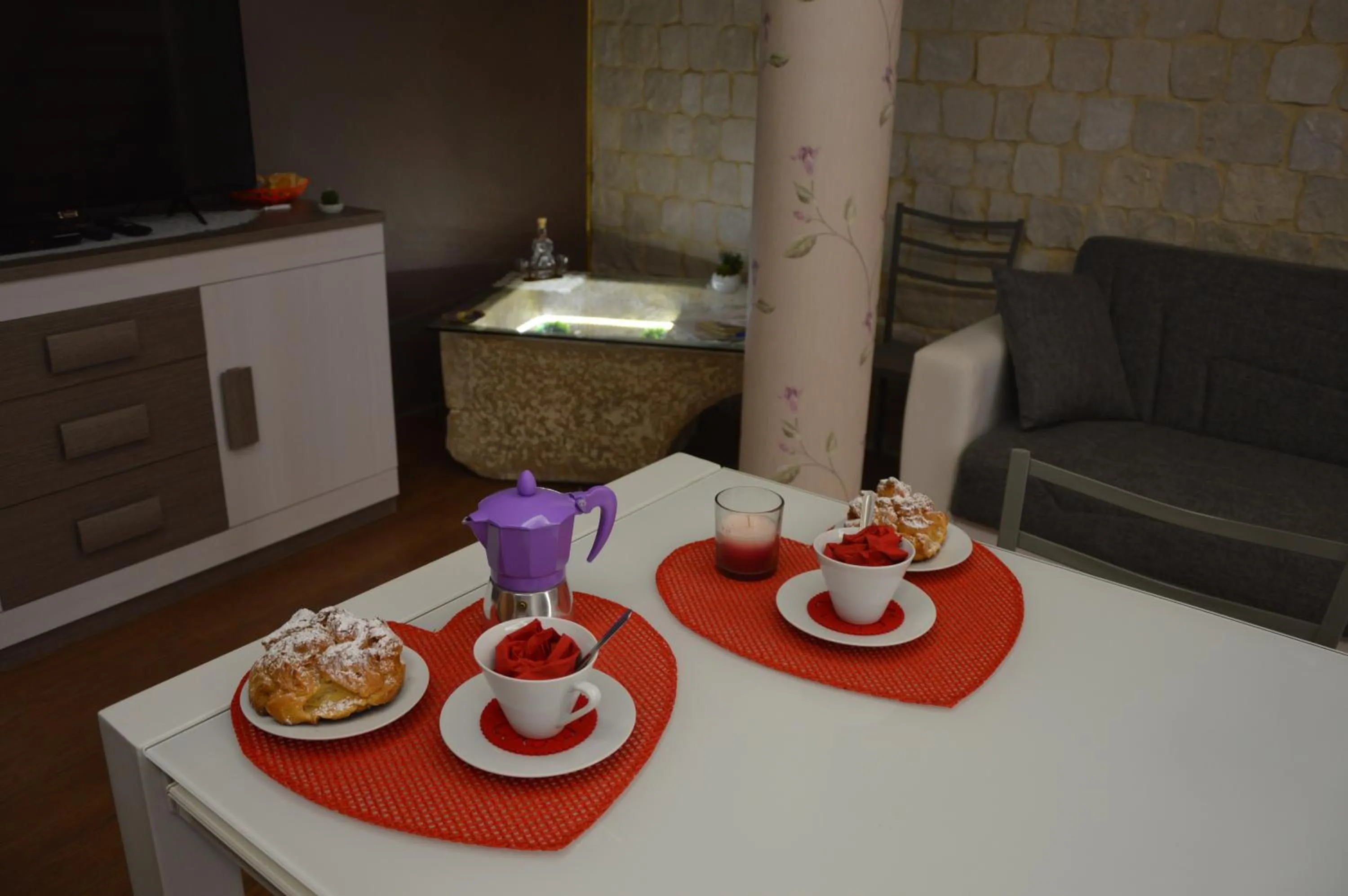 Buffet breakfast in Casa Aruci Sweet Home