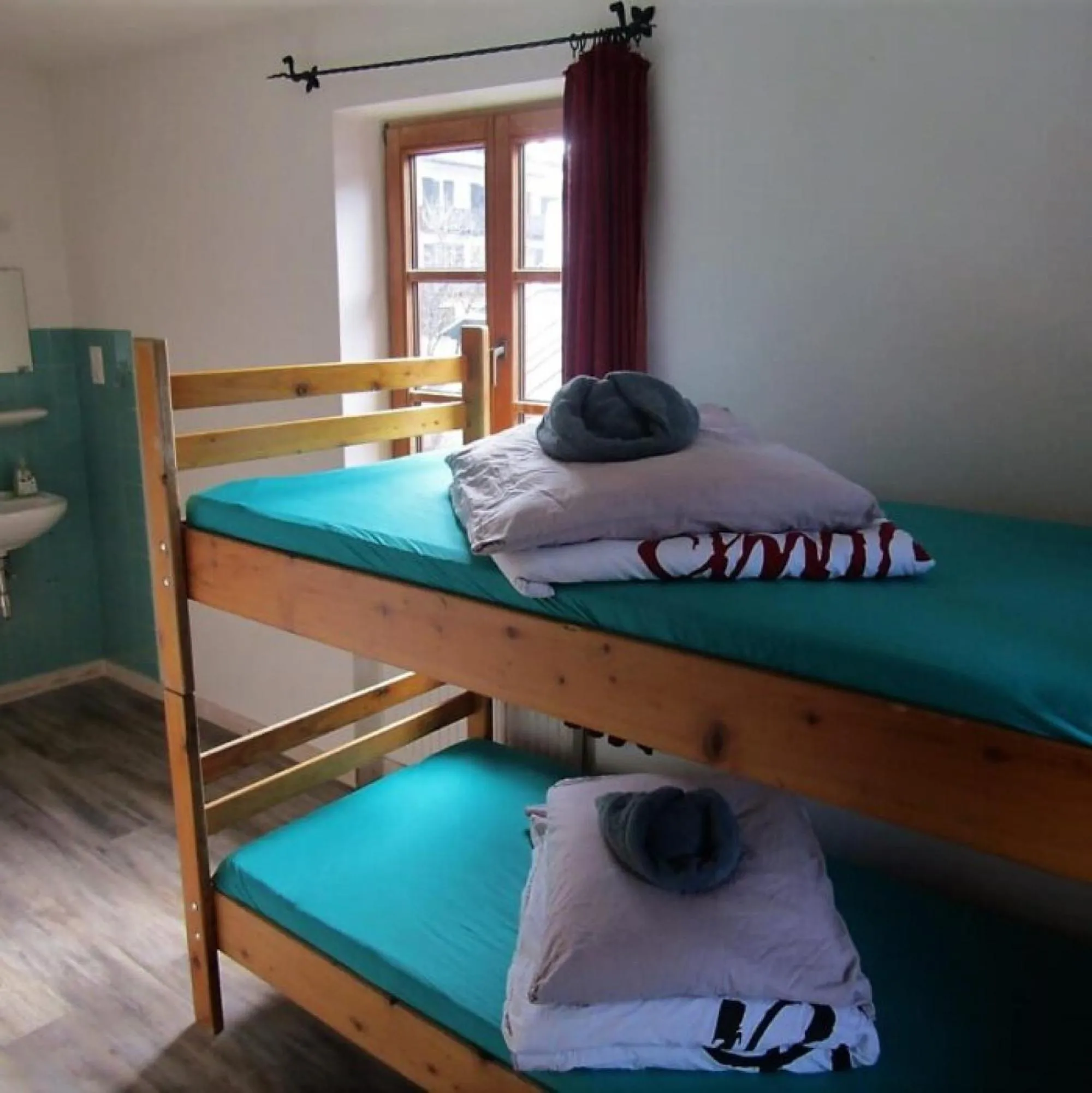 Bed in SnowBunnys BackPackers Hostel
