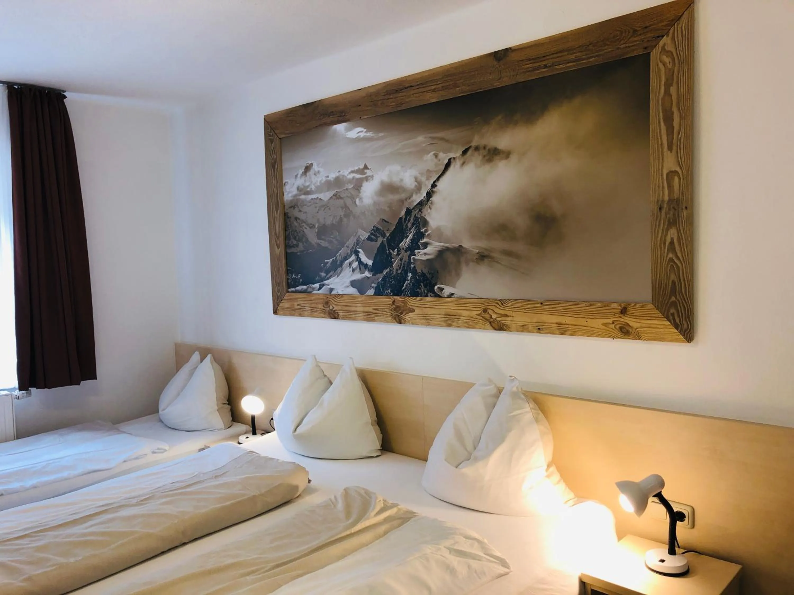 Bedroom, Bed in Familienappartements Eder - Free entry to Tauern SPA Kaprun included