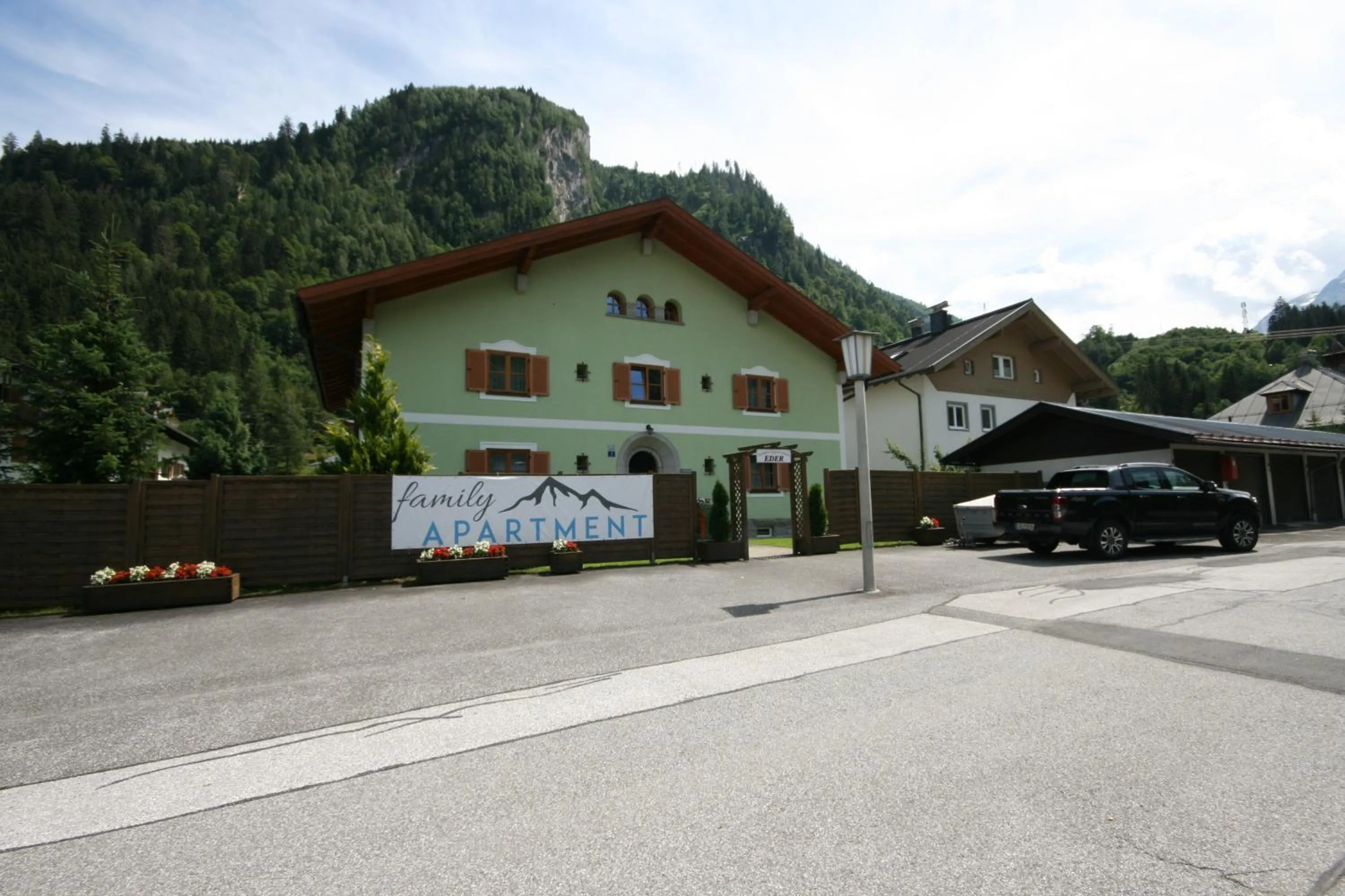 Property building in Familienappartements Eder - Free entry to Tauern SPA Kaprun included