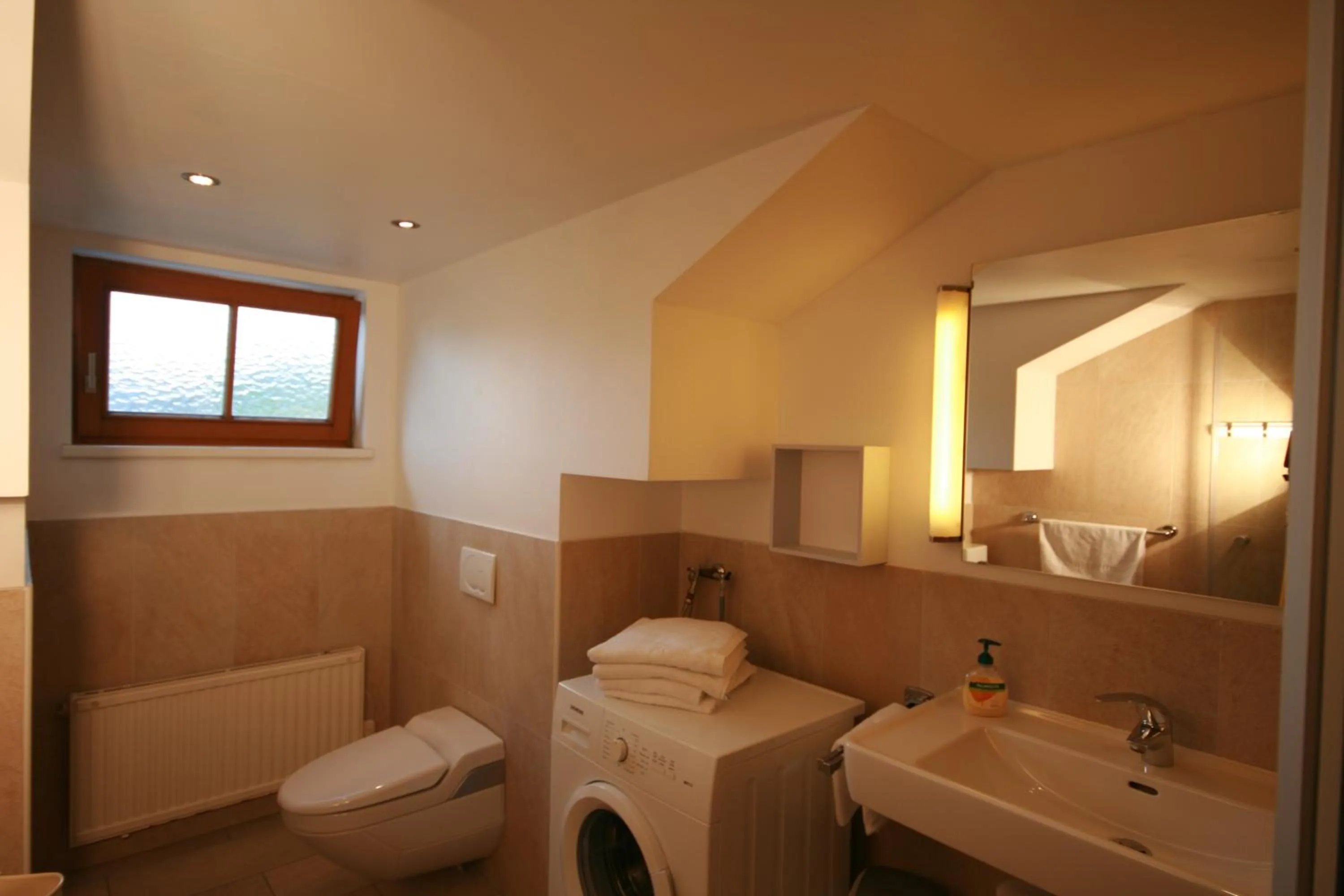 Bathroom in Familienappartements Eder - Free entry to Tauern SPA Kaprun included