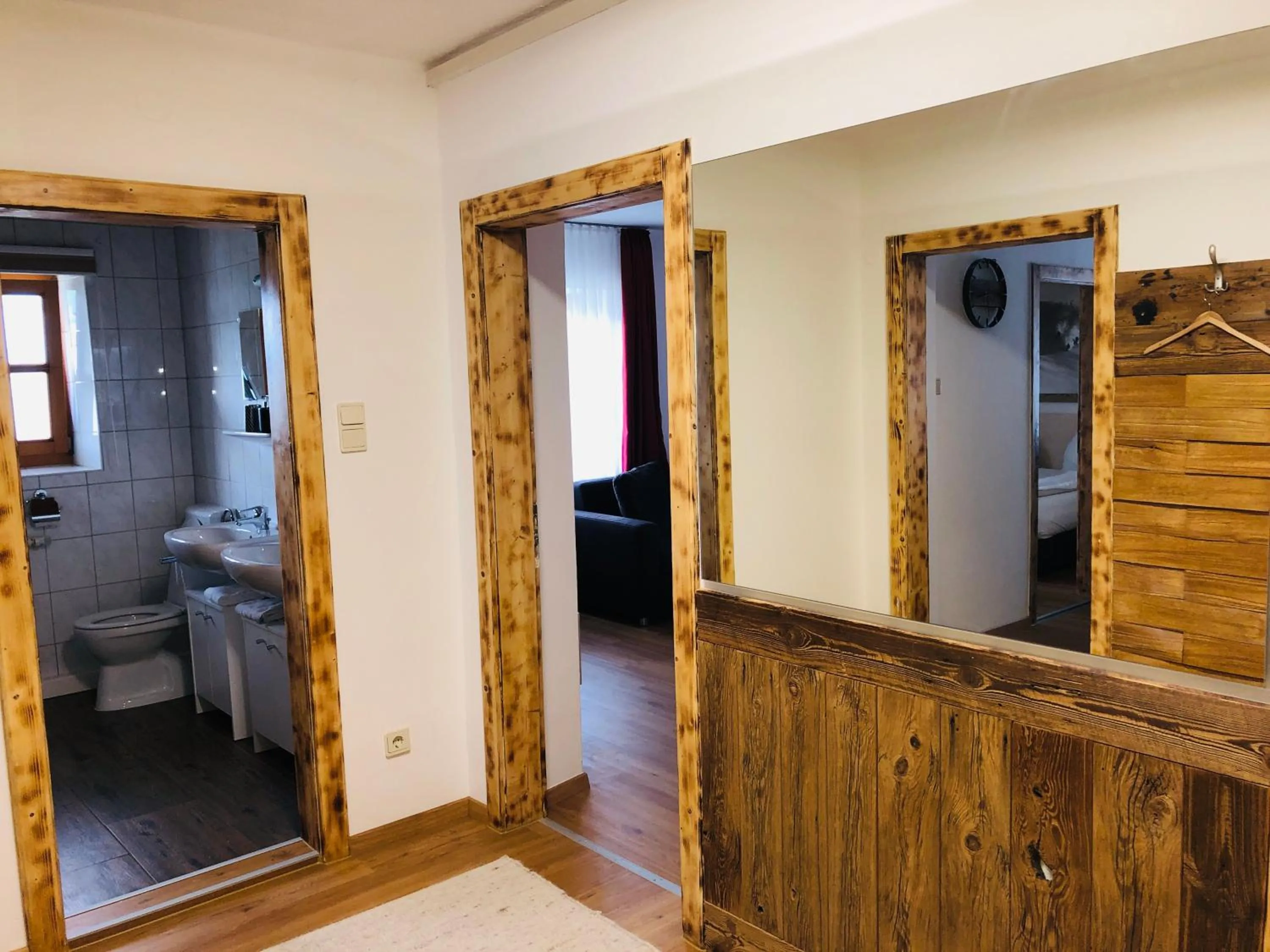 Facade/entrance in Familienappartements Eder - Free entry to Tauern SPA Kaprun included