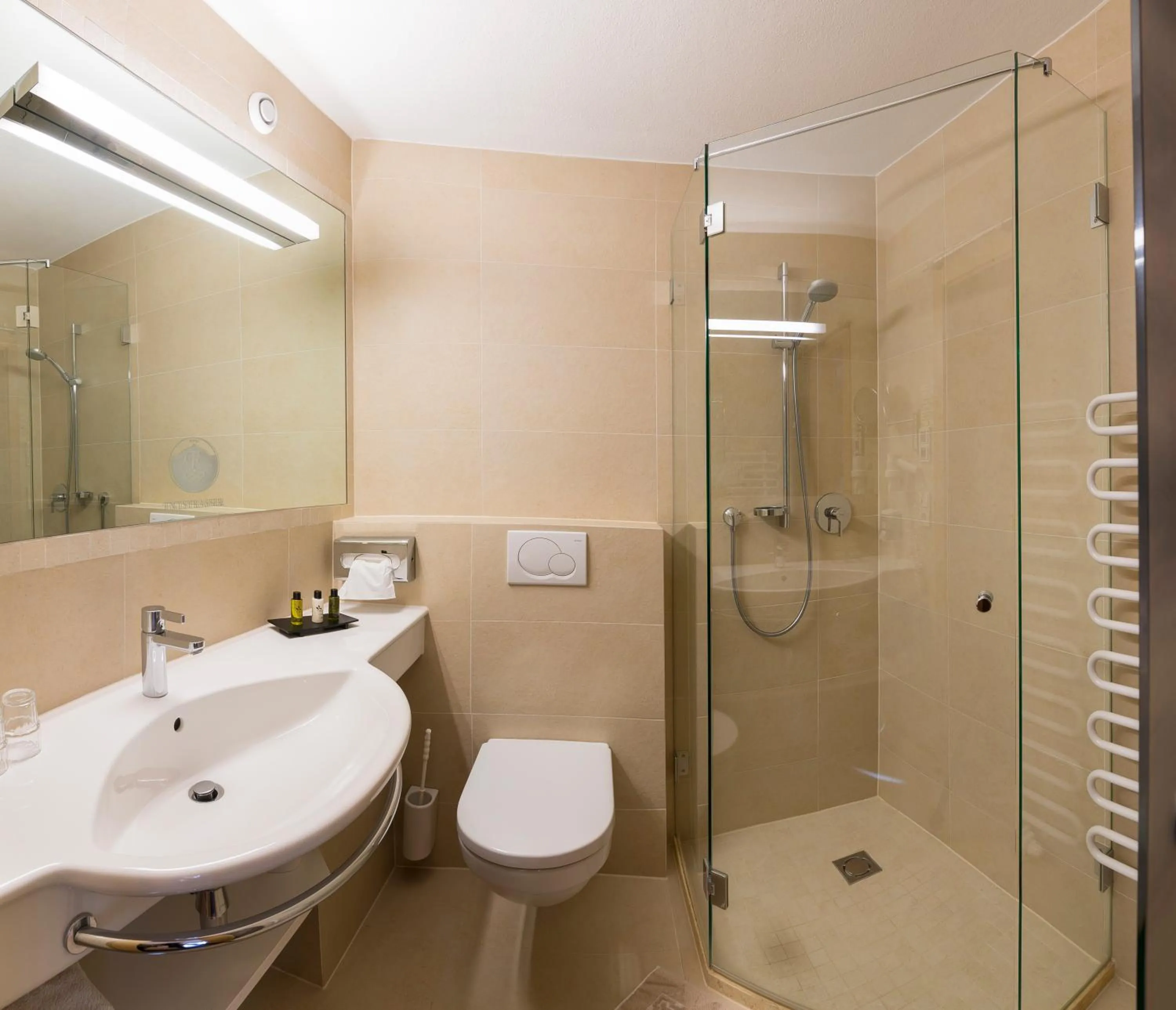 Bathroom in Hotel Garni Entstrasser