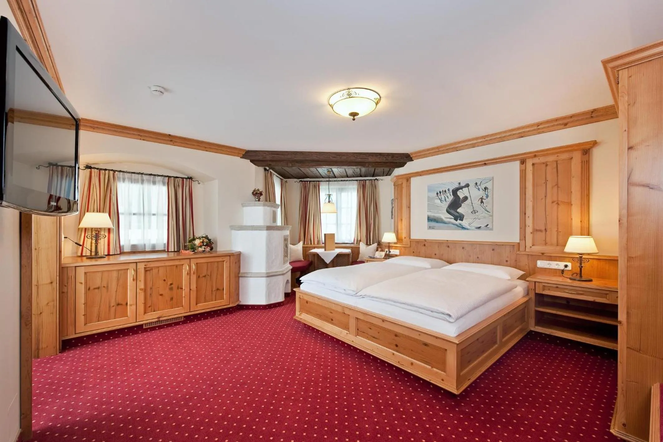 Photo of the whole room, Bed in Eggerwirt Kitzbühel, Hotel & Restaurant