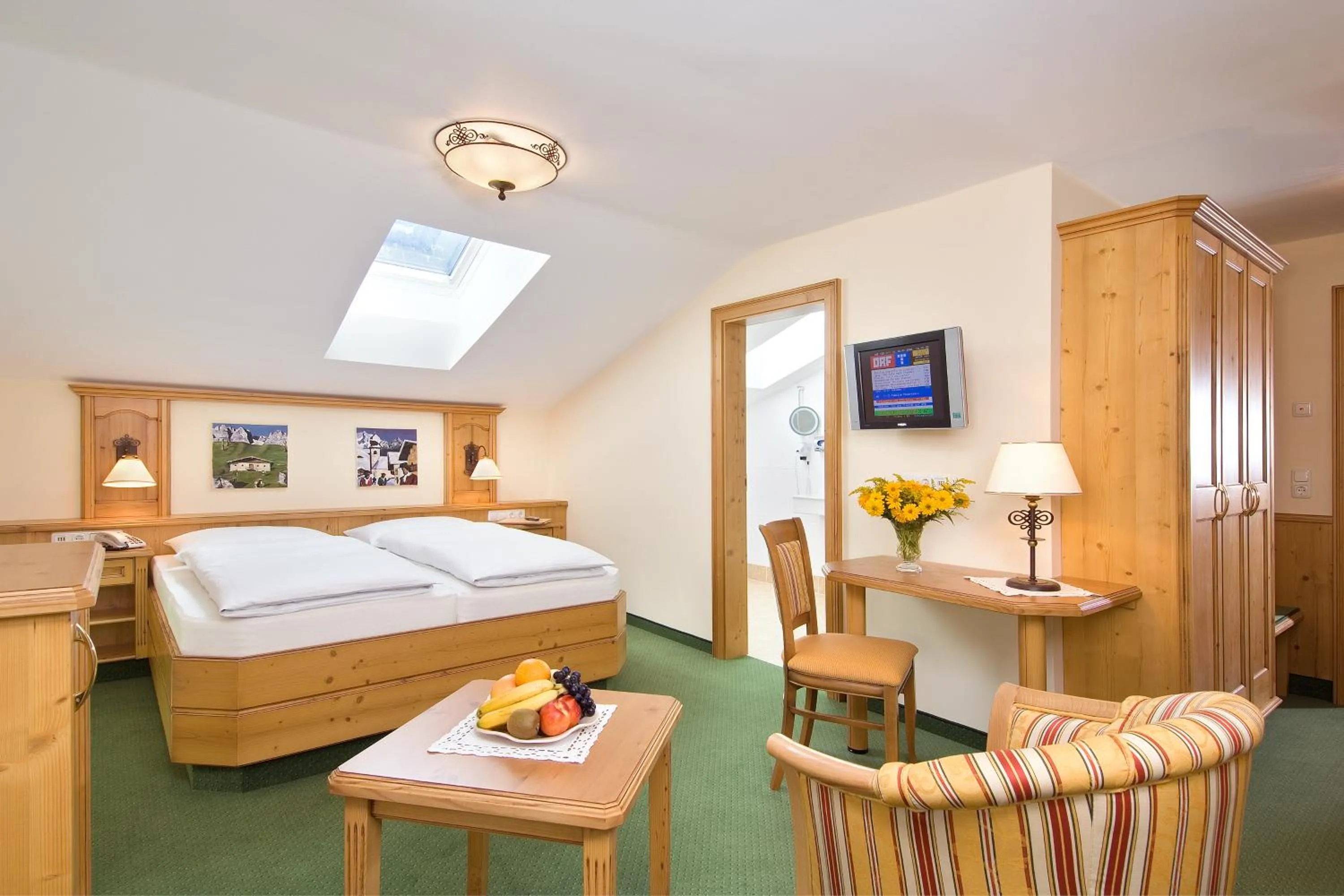 Photo of the whole room, Bed in Eggerwirt Kitzbühel, Hotel & Restaurant