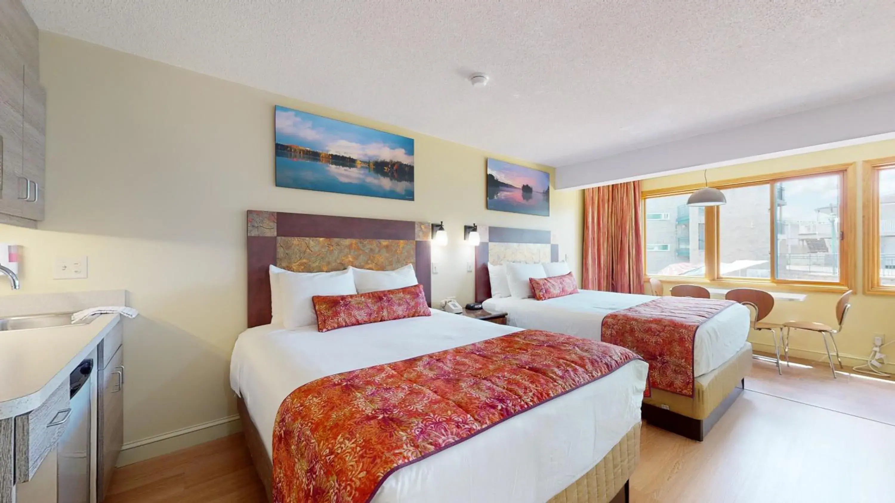 Bedroom, Bed in Surfside On The Lake Bedroom, Bed in Surfside On The Lake