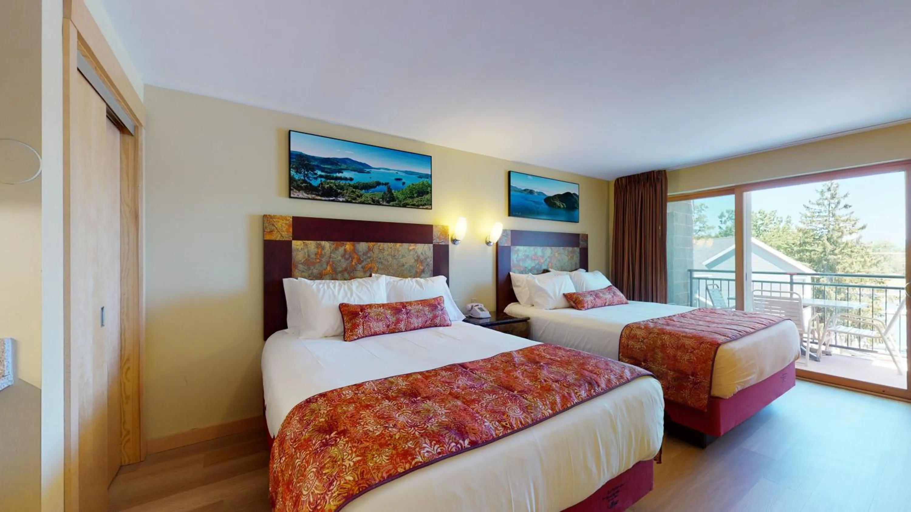 Bedroom, Bed in Surfside On The Lake