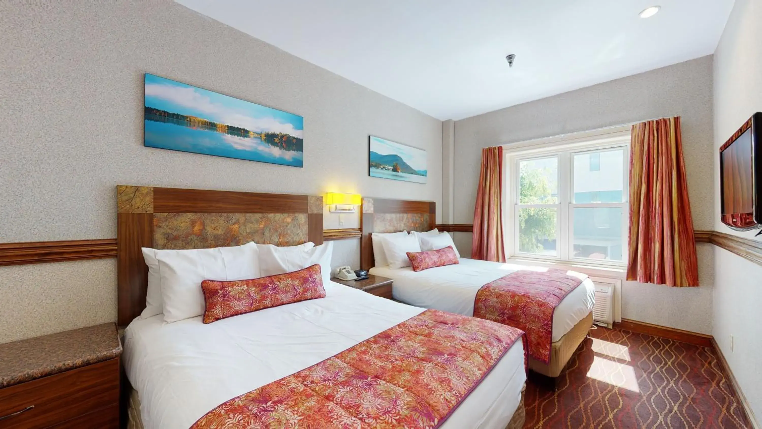 Bedroom, Bed in Surfside On The Lake Bedroom, Bed in Surfside On The Lake