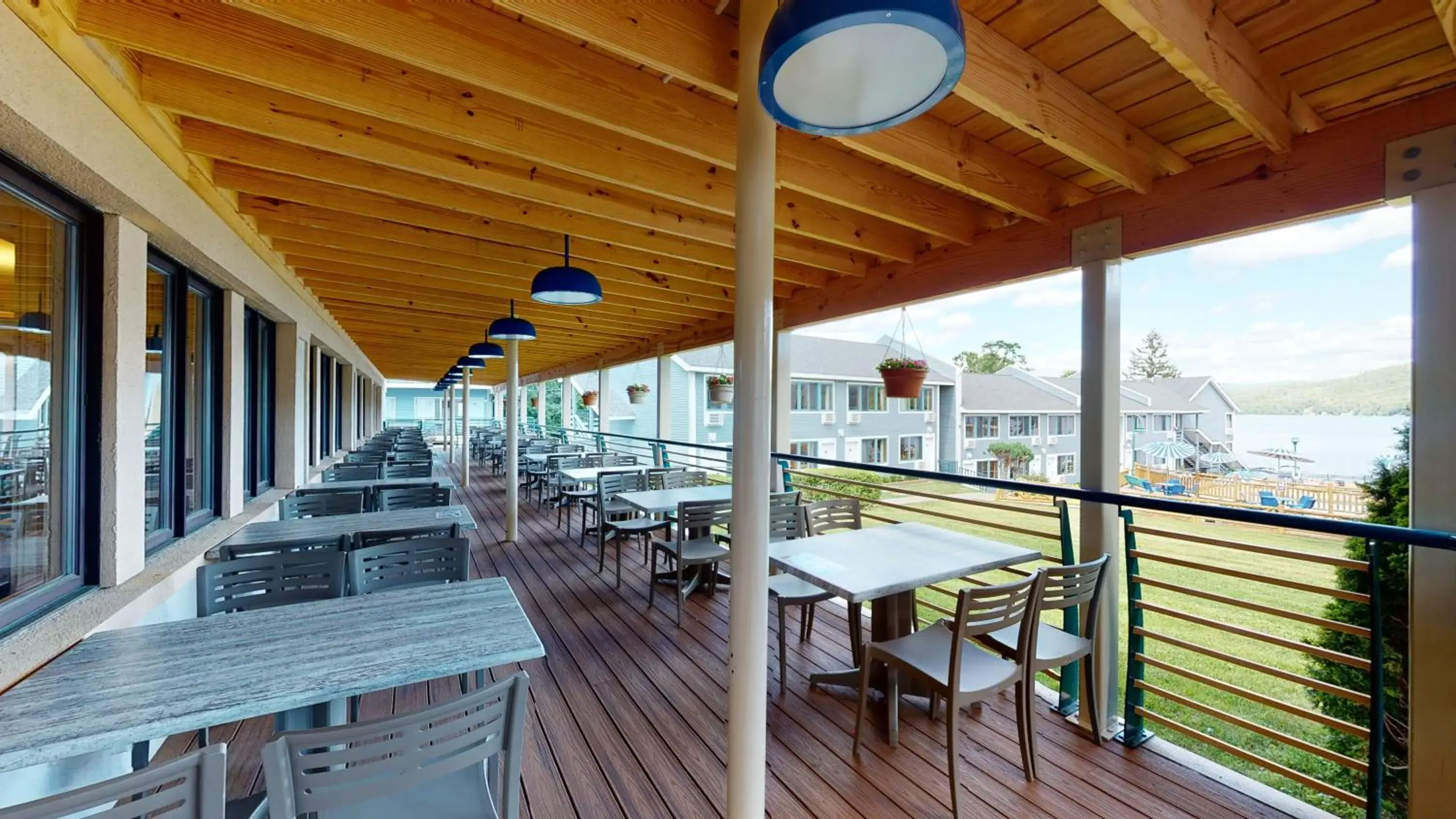 Restaurant/places to eat in Surfside On The Lake Restaurant/places to eat in Surfside On The Lake