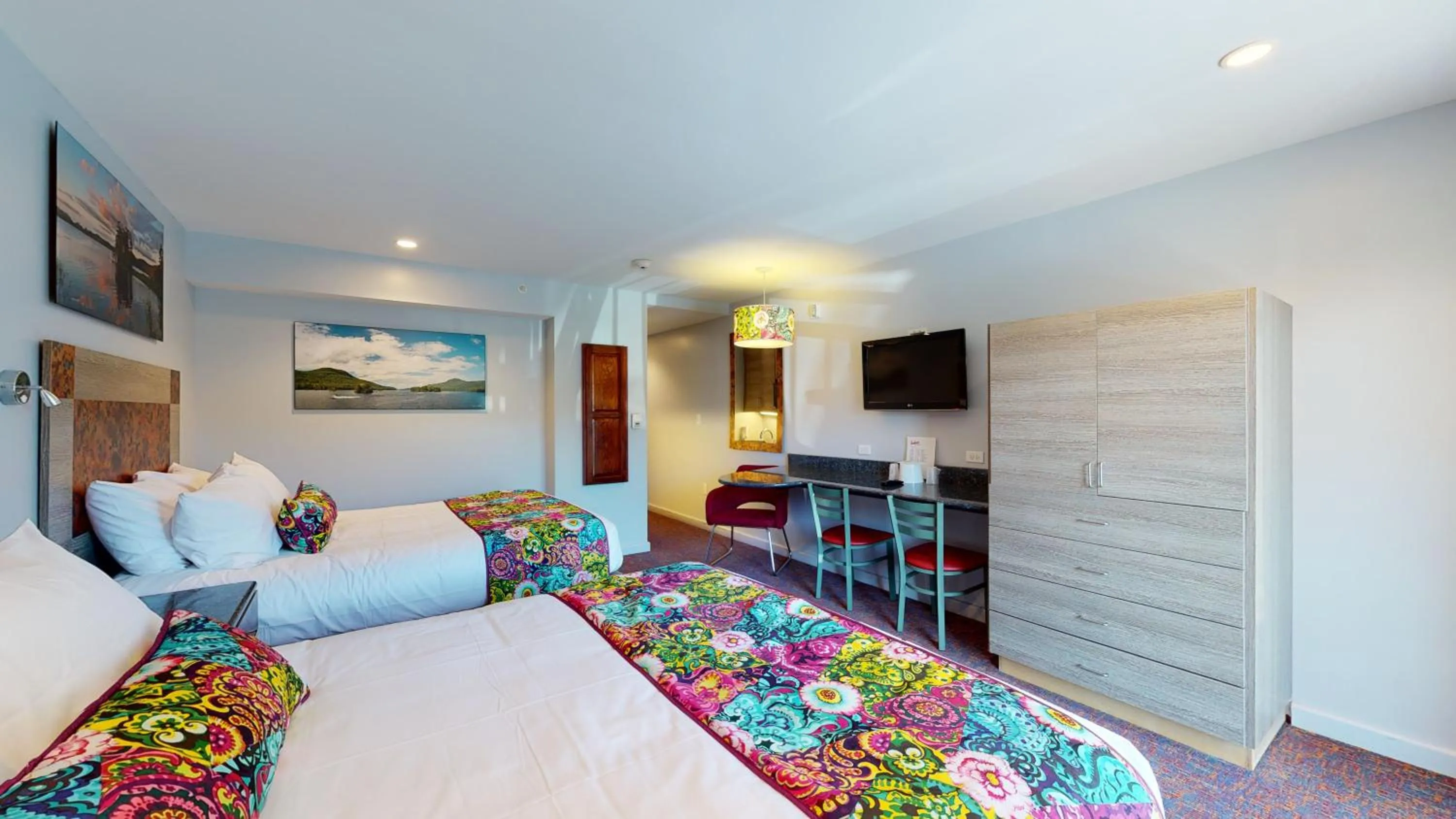 Bedroom, Bed in Surfside On The Lake