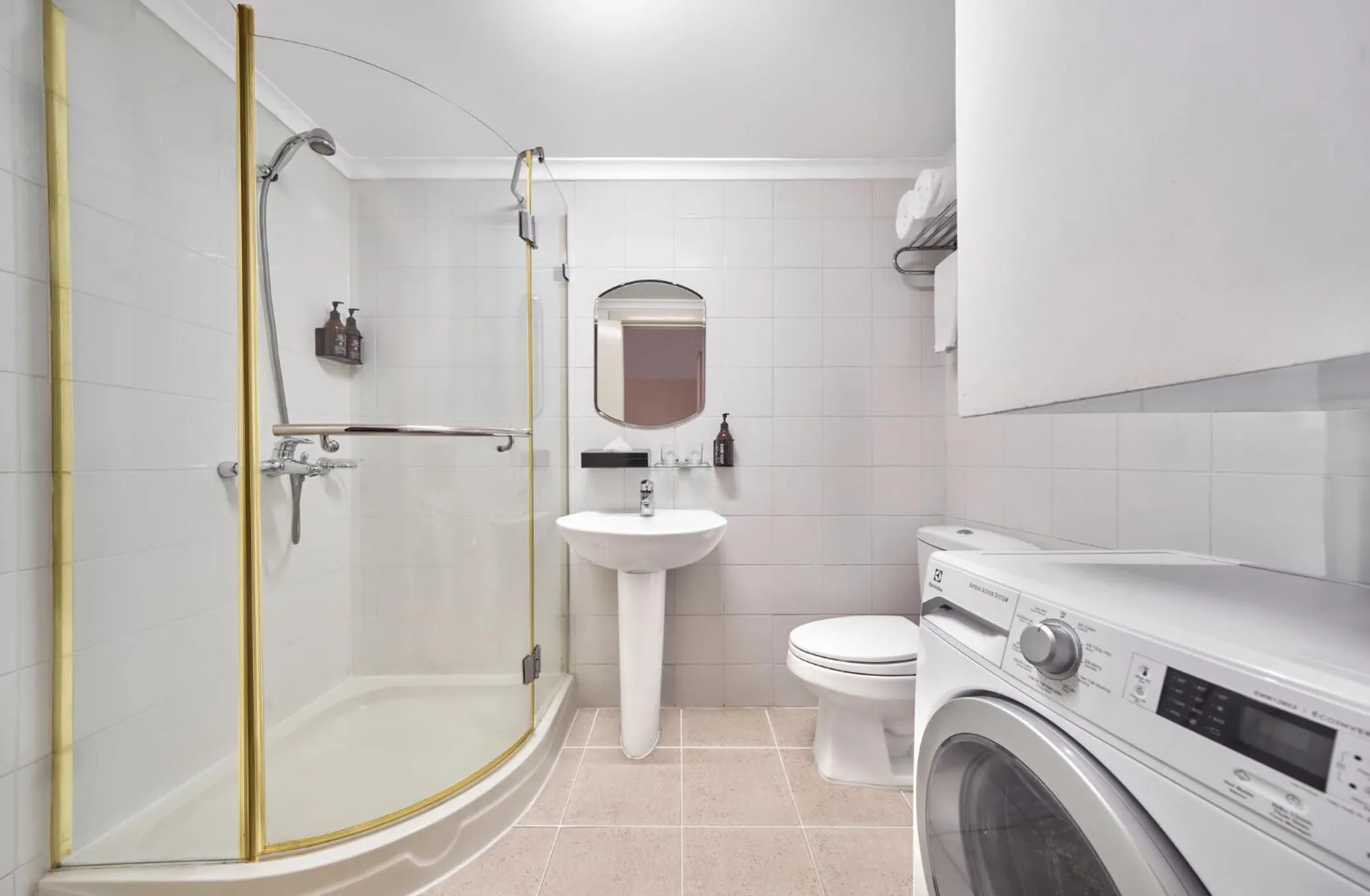 Shower in Somerset Chancellor Court Ho Chi Minh City