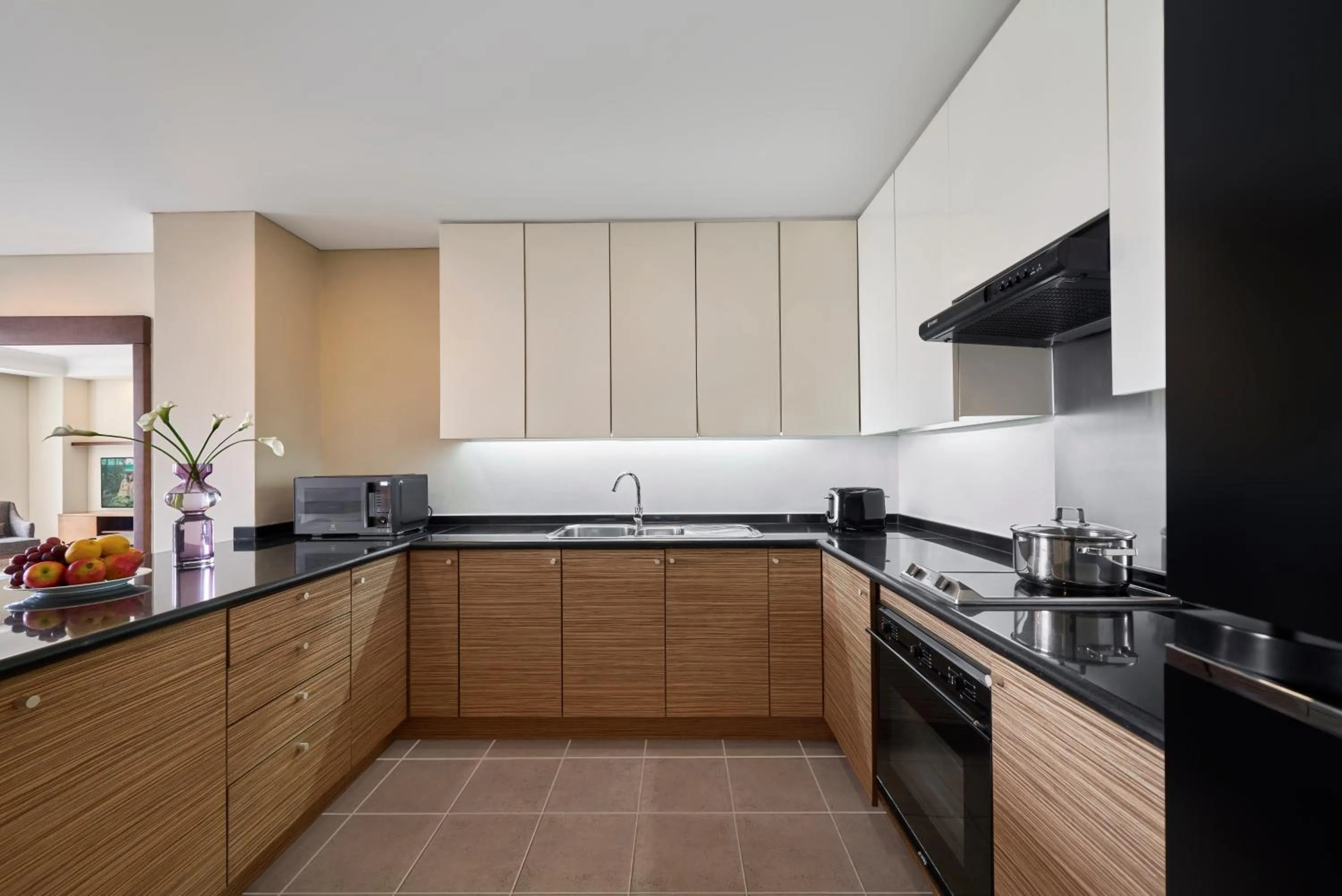 Kitchen or kitchenette in Somerset Chancellor Court Ho Chi Minh City