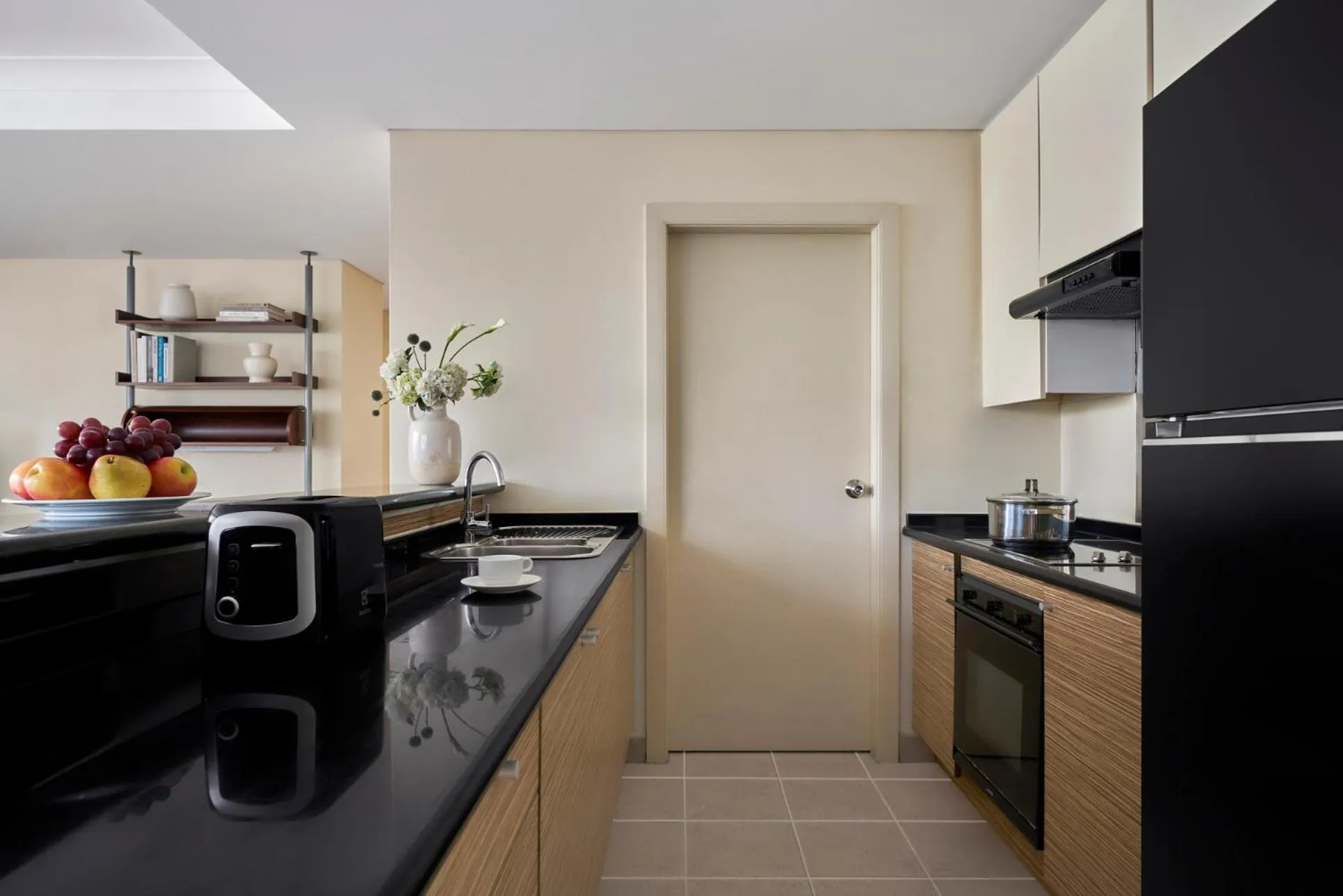 Kitchen or kitchenette in Somerset Chancellor Court Ho Chi Minh City