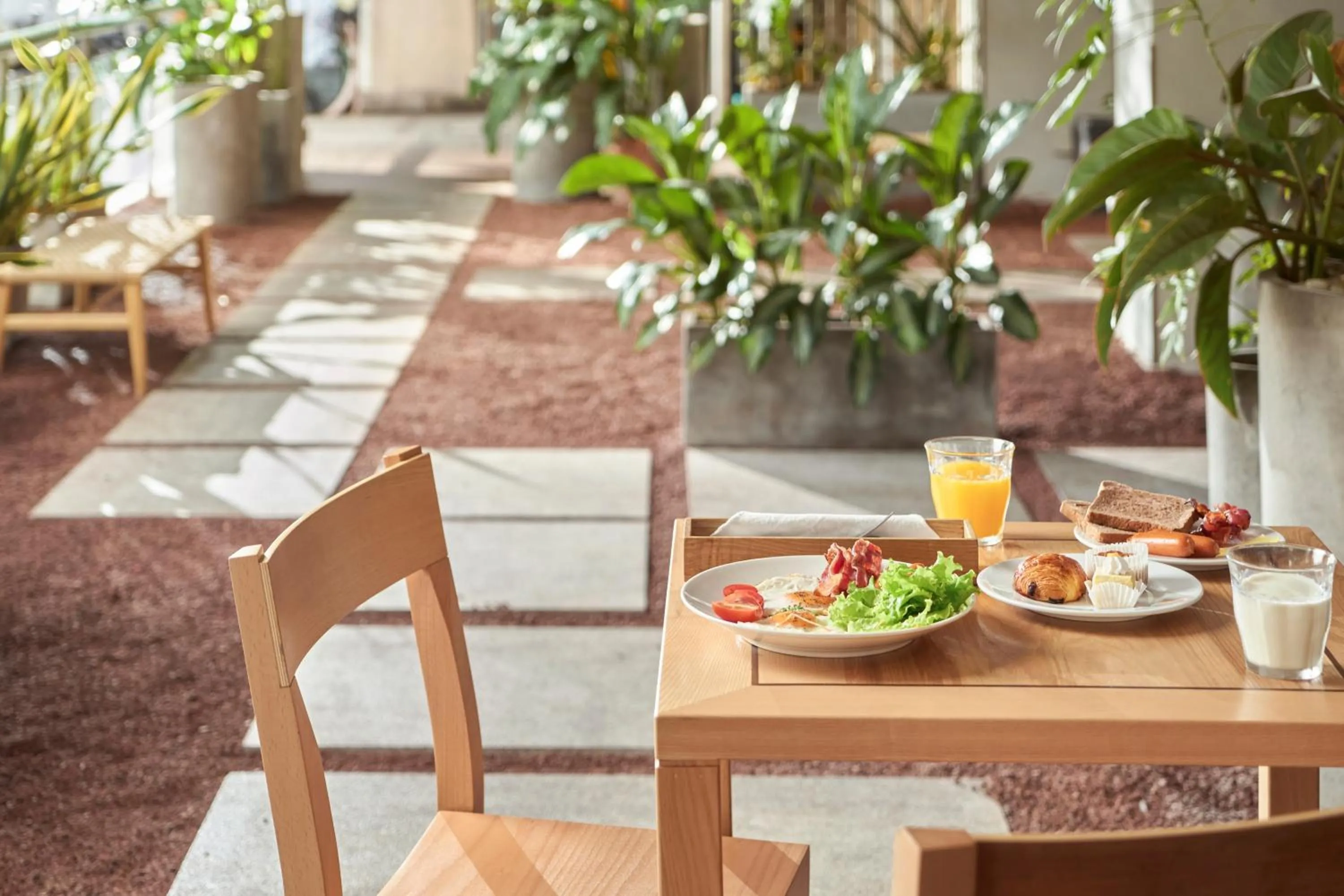 Restaurant/places to eat in Somerset Chancellor Court Ho Chi Minh City