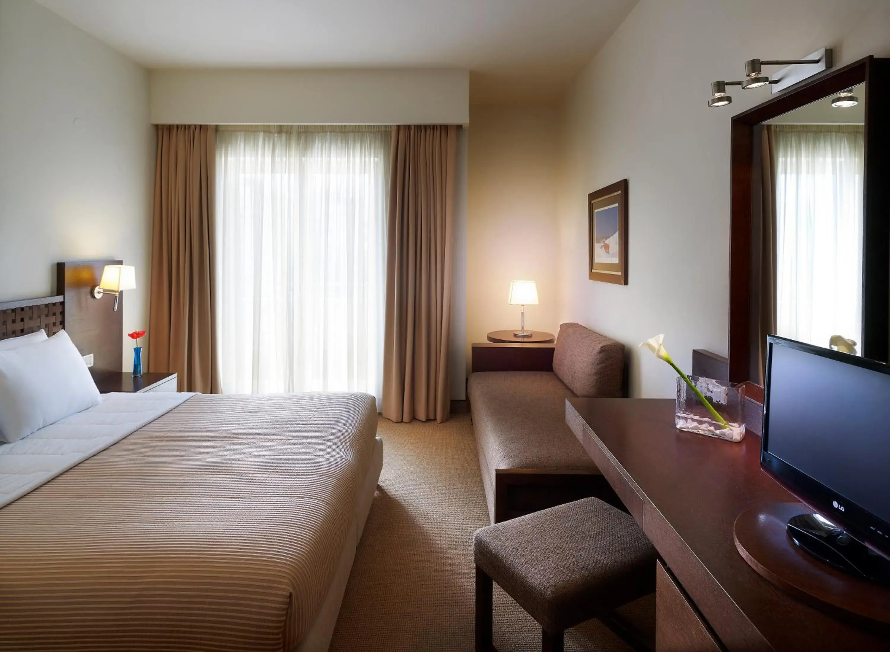 Triple Room in Irida Hotel Triple Room in Irida Hotel