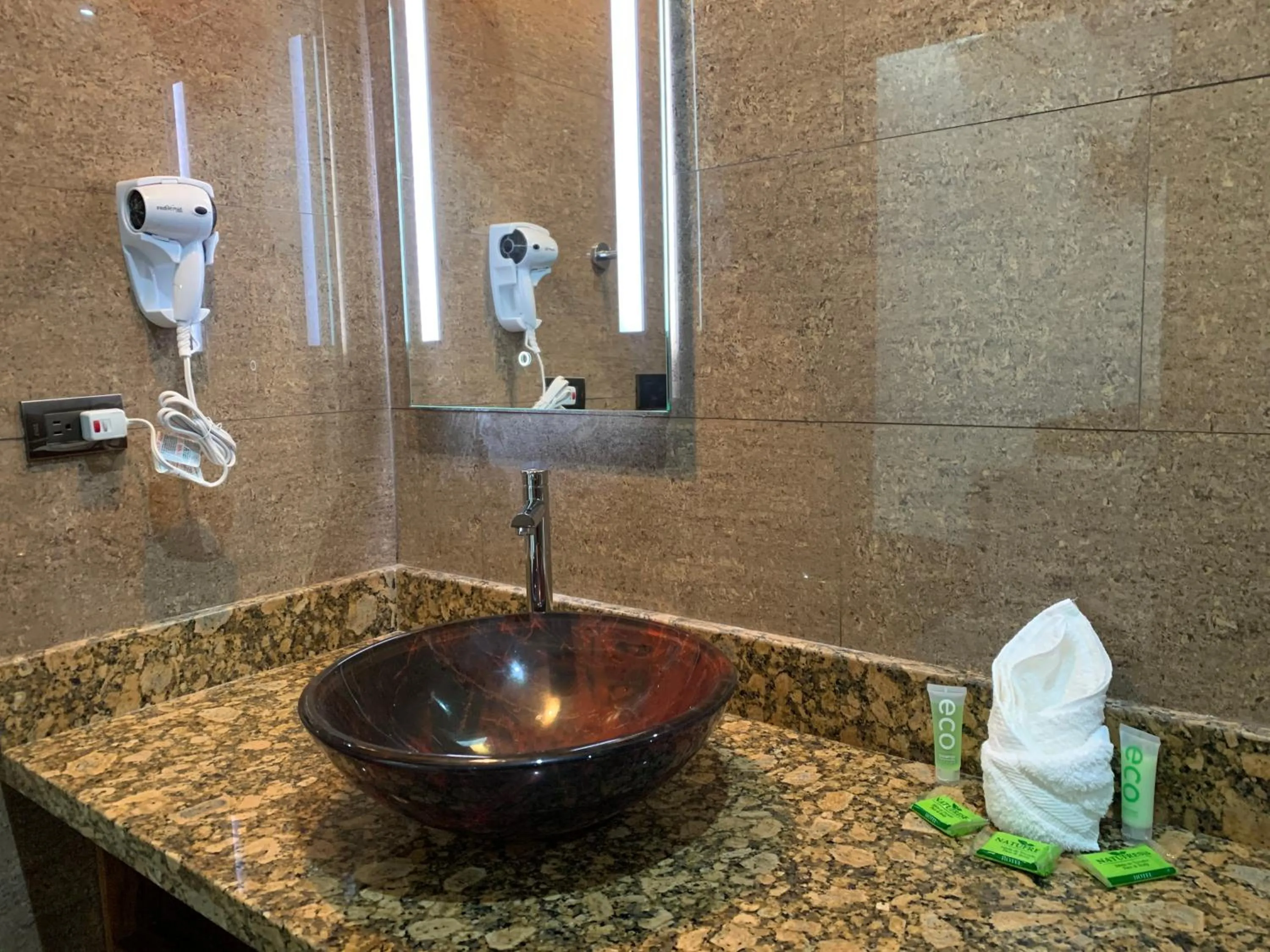 Bathroom in Hotel Manuel Antonio Park