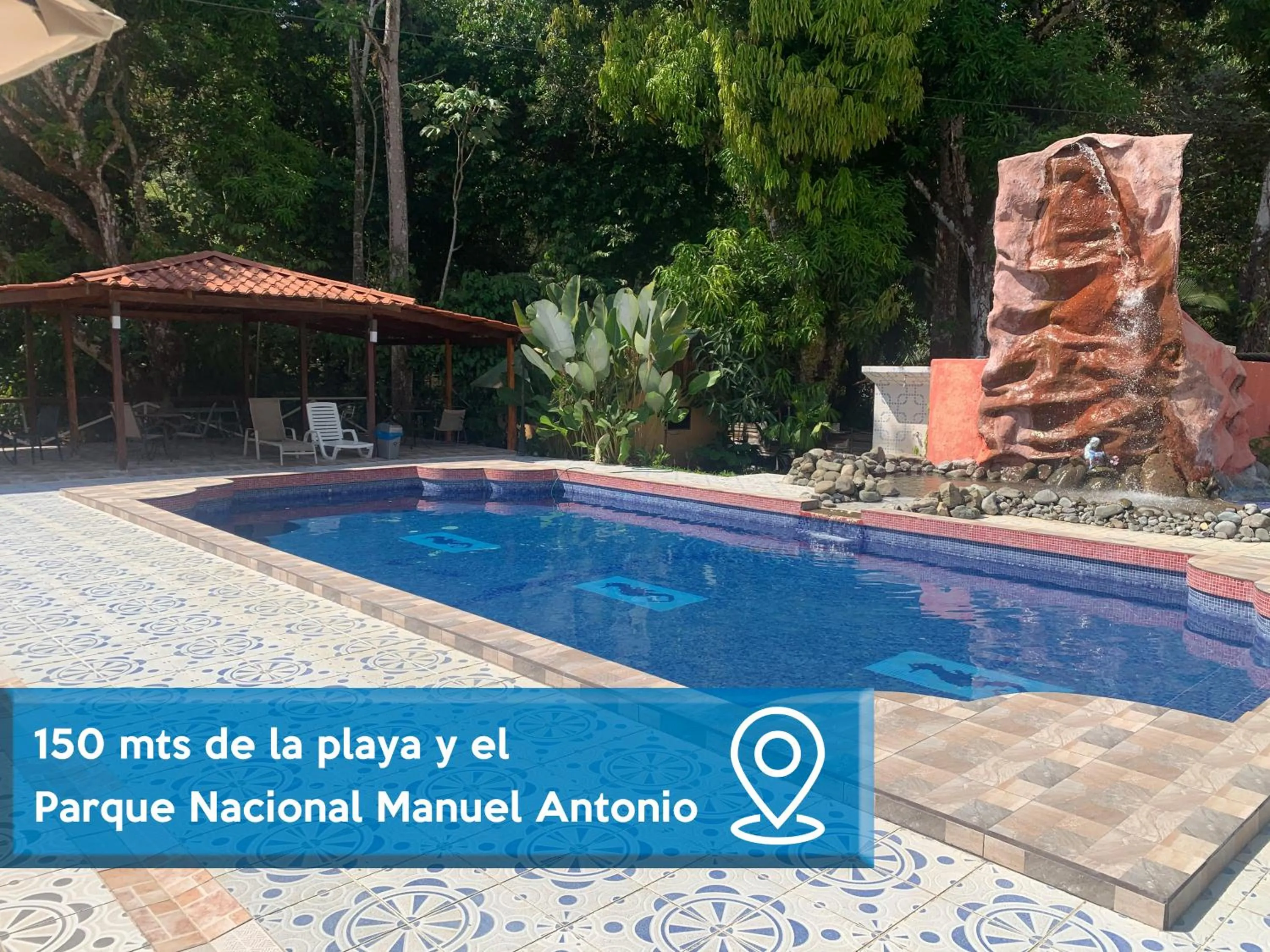 Swimming pool in Hotel Manuel Antonio Park