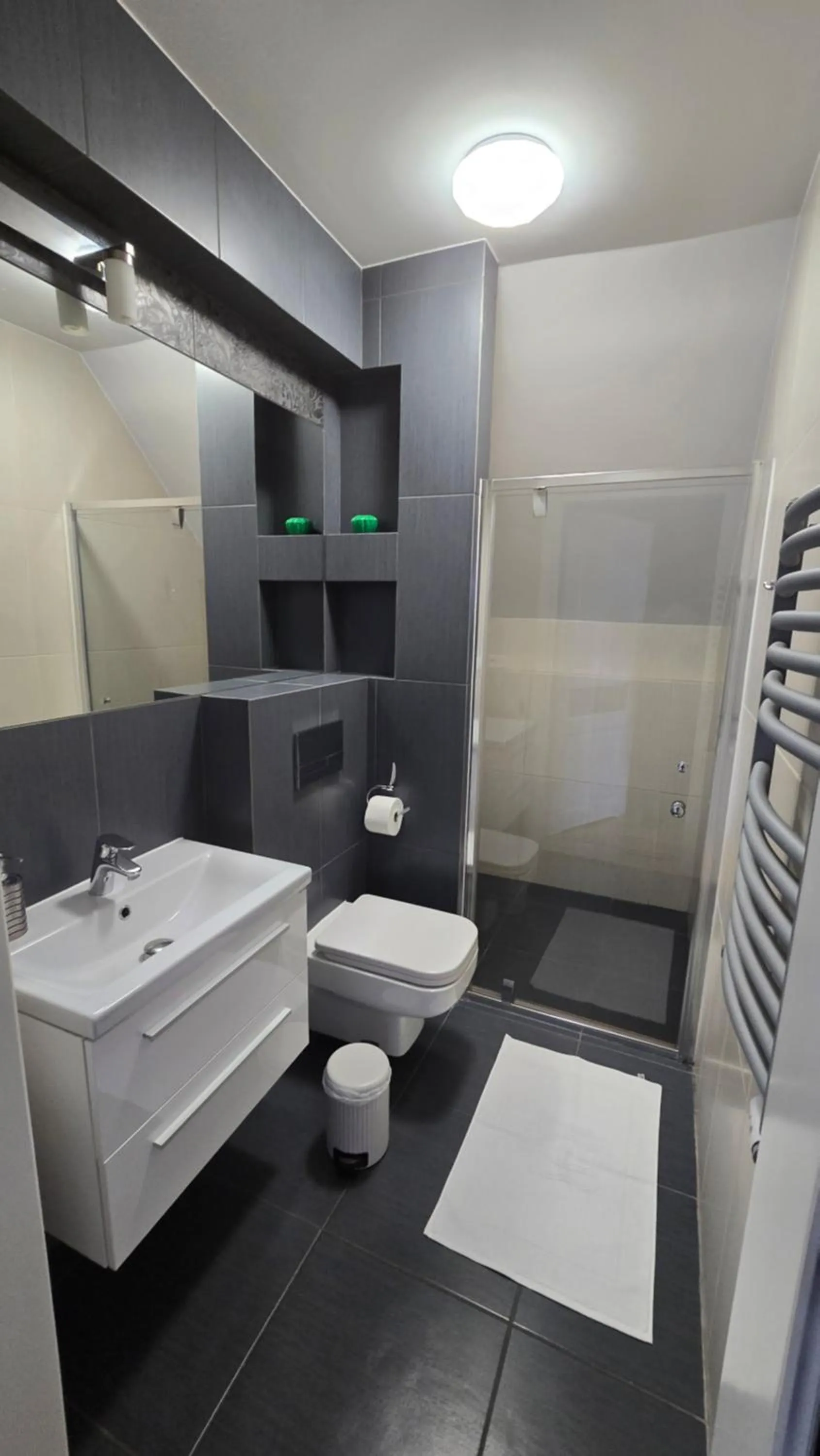 Bathroom in Domek za Strugiem - pokoje i apartamenty