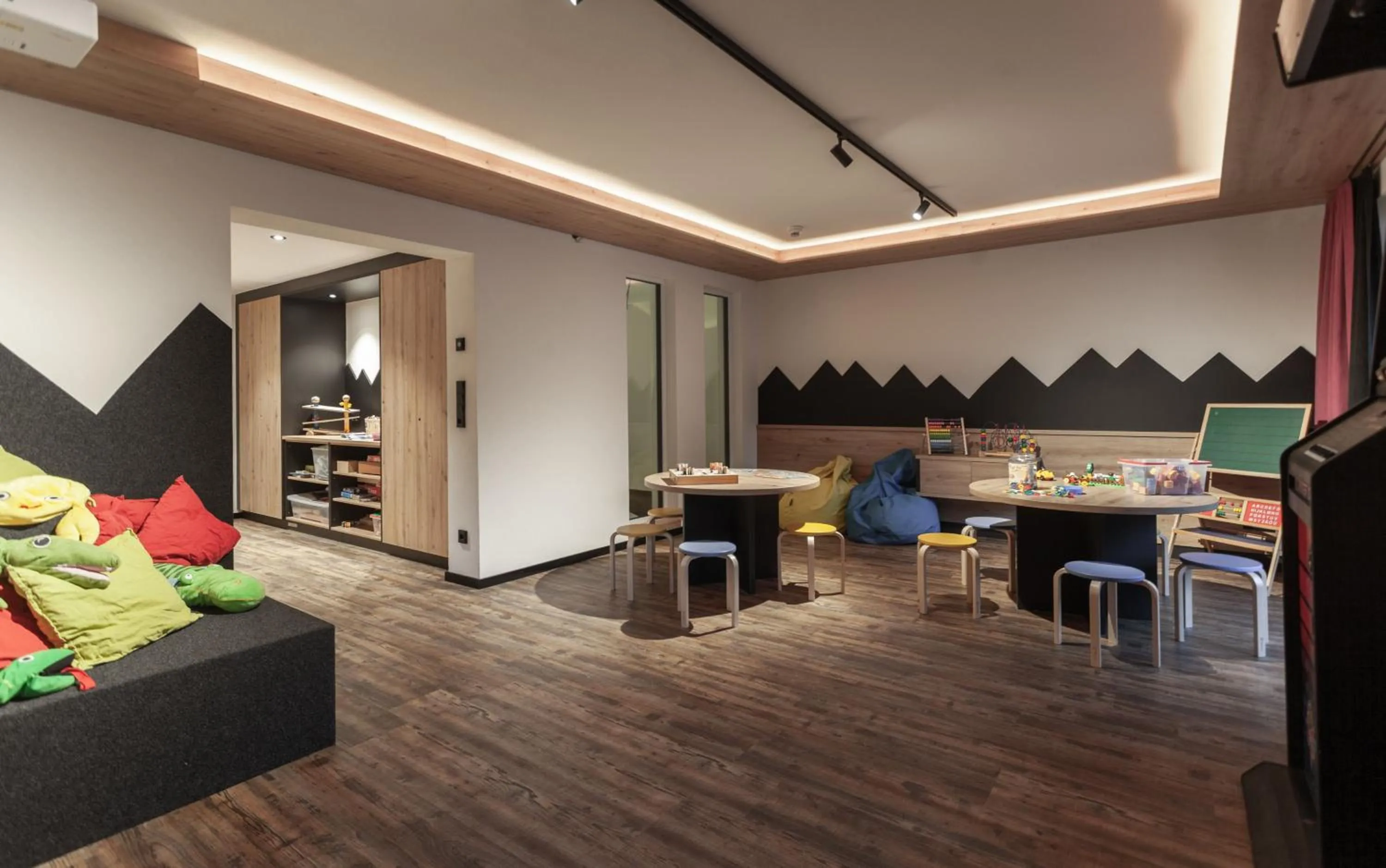 Game Room in first mountain Hotel Ötztal