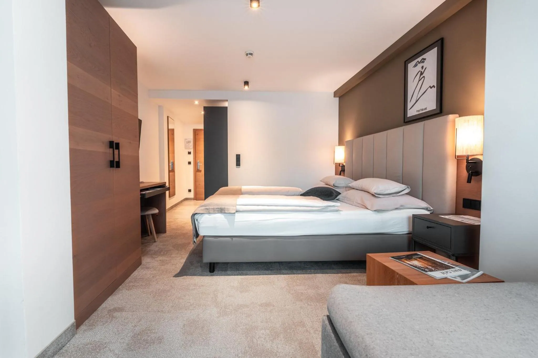 Photo of the whole room, Bed in Das Hohe Salve Sportresort, 4 Sterne Superior