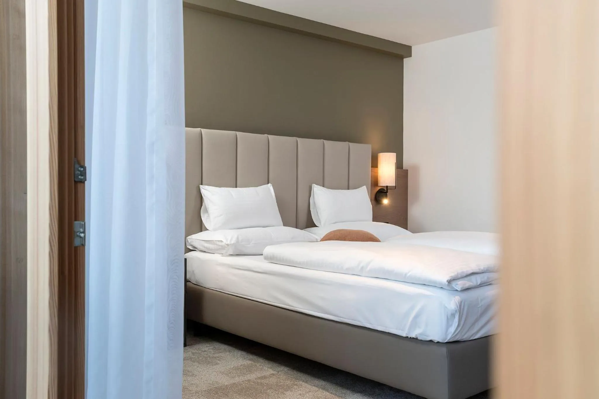 Photo of the whole room, Bed in Das Hohe Salve Sportresort, 4 Sterne Superior