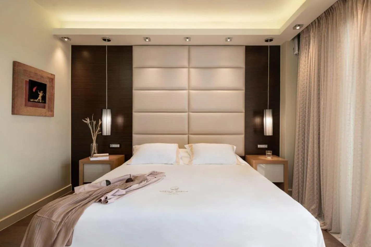 Bed in Cretan Dream Resort & Spa