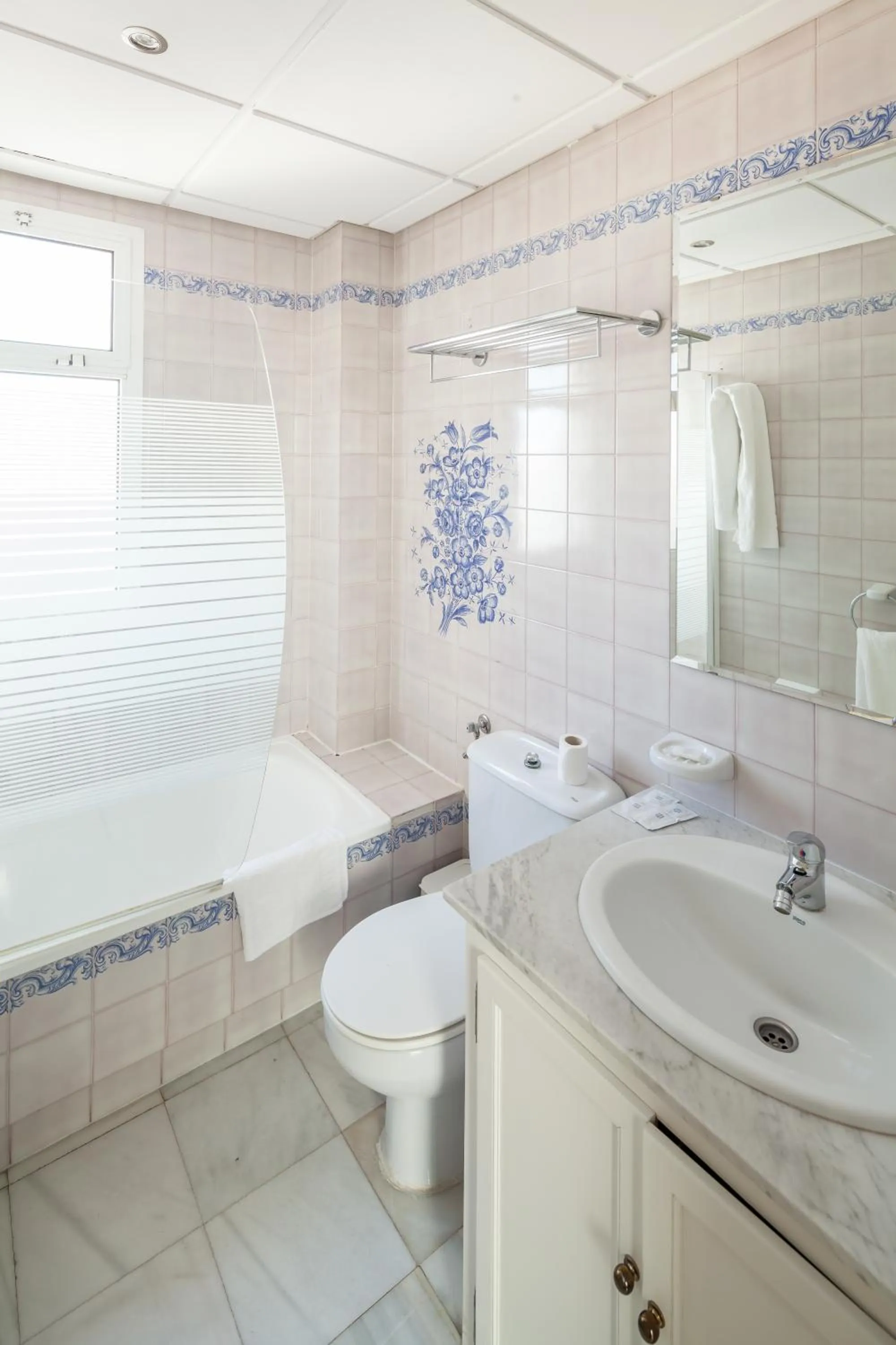 Bathroom in Hotel Platería